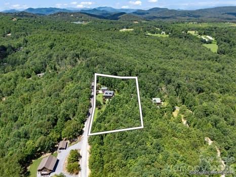 202 Panorama Drive — Nebo