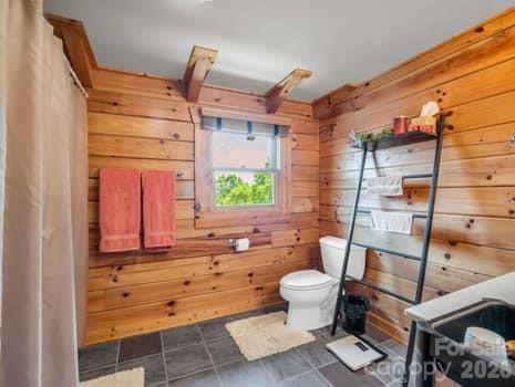 202 Panorama Drive — Nebo