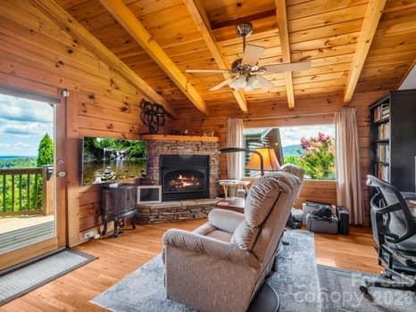 202 Panorama Drive — Nebo