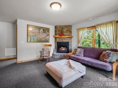 202 Panorama Drive — Nebo