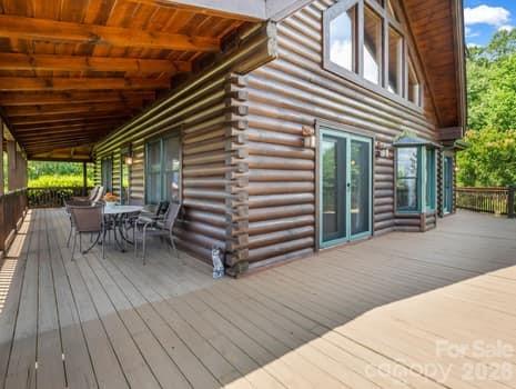 202 Panorama Drive — Nebo