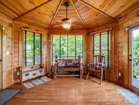 202 Panorama Drive — Nebo
