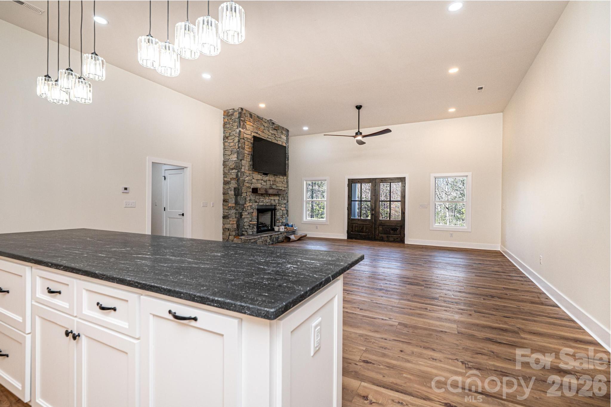 1721 Songbird Court SE — Lenoir