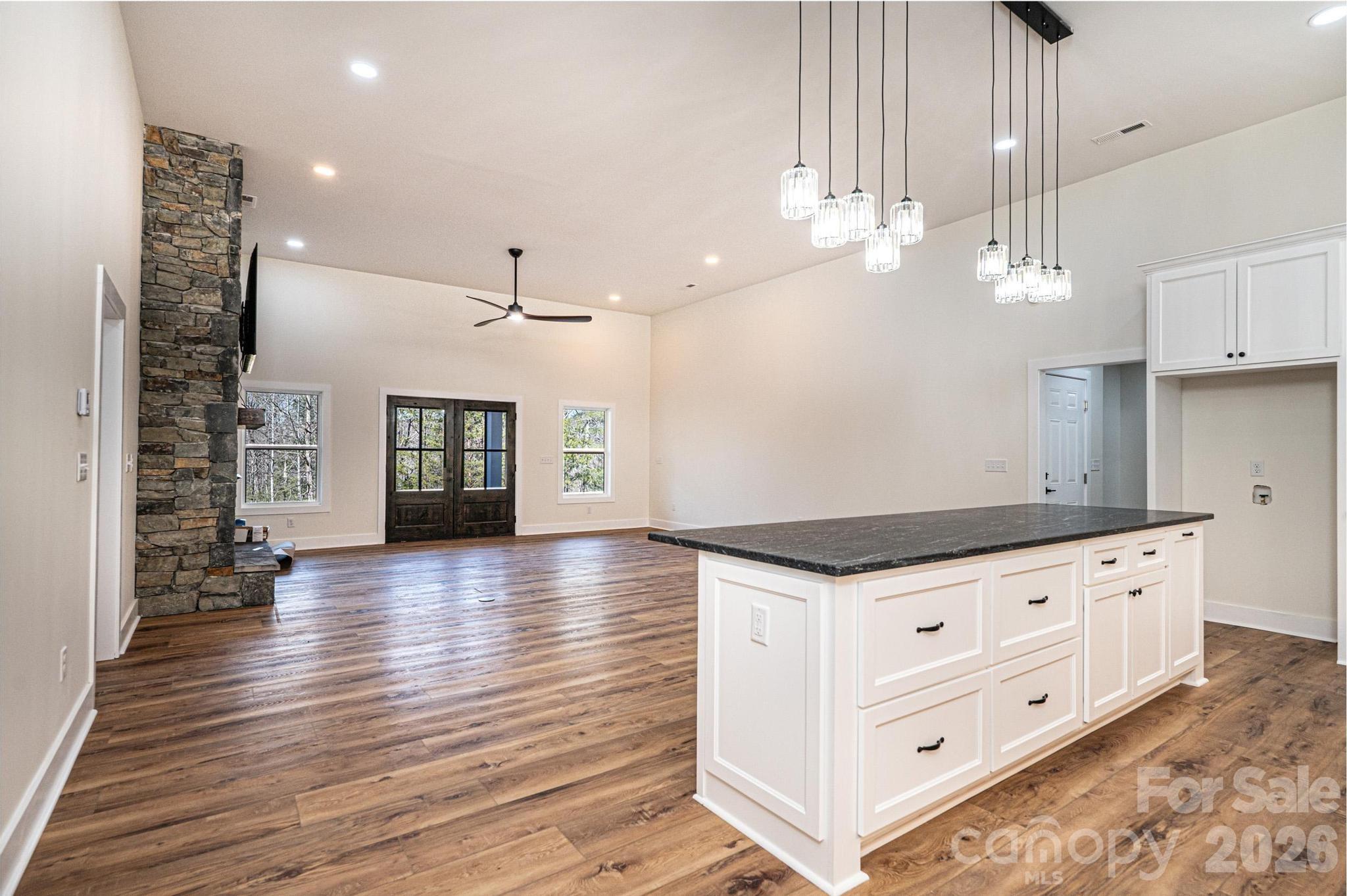 1721 Songbird Court SE — Lenoir