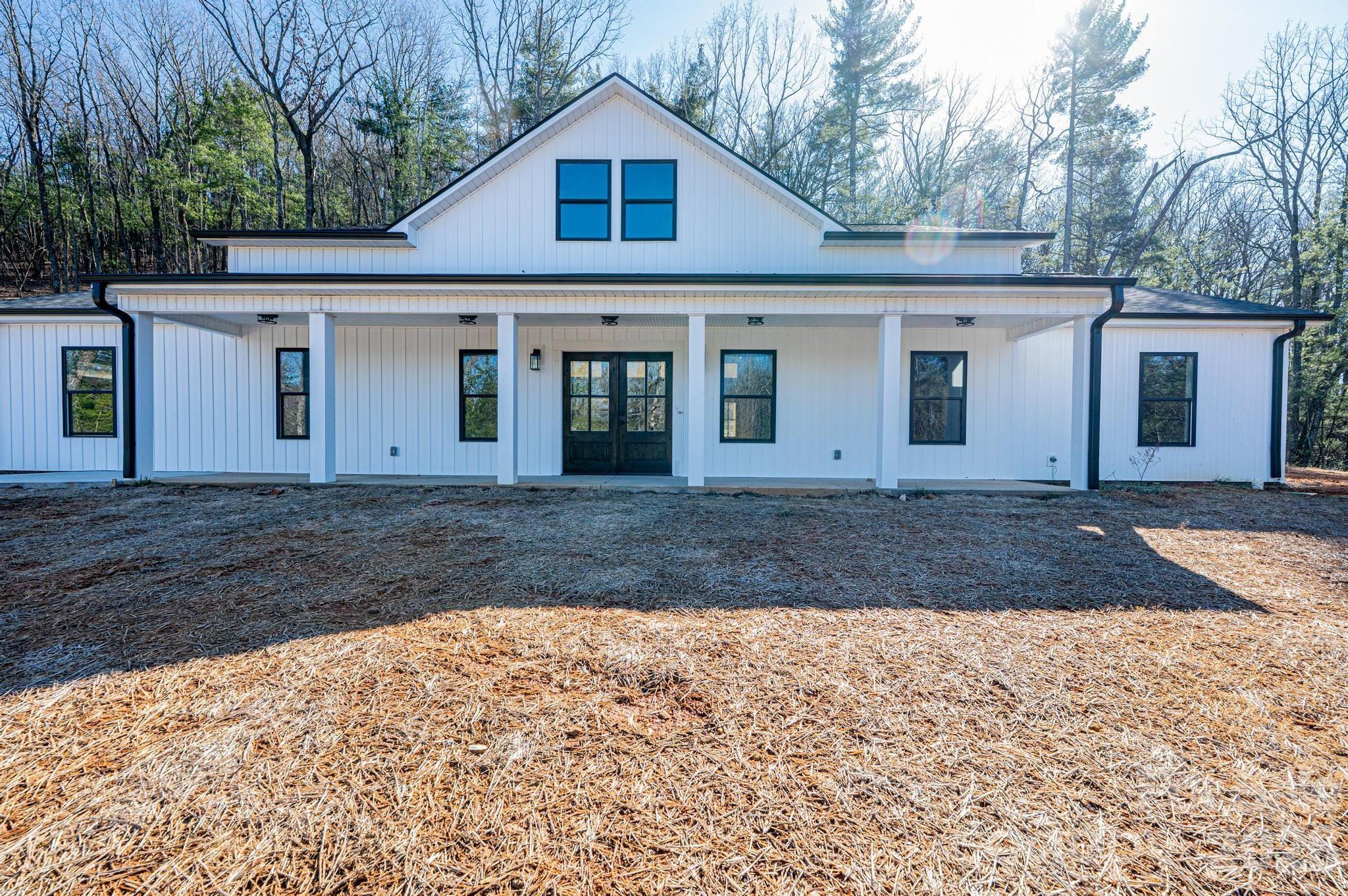 1721 Songbird Court SE — Lenoir