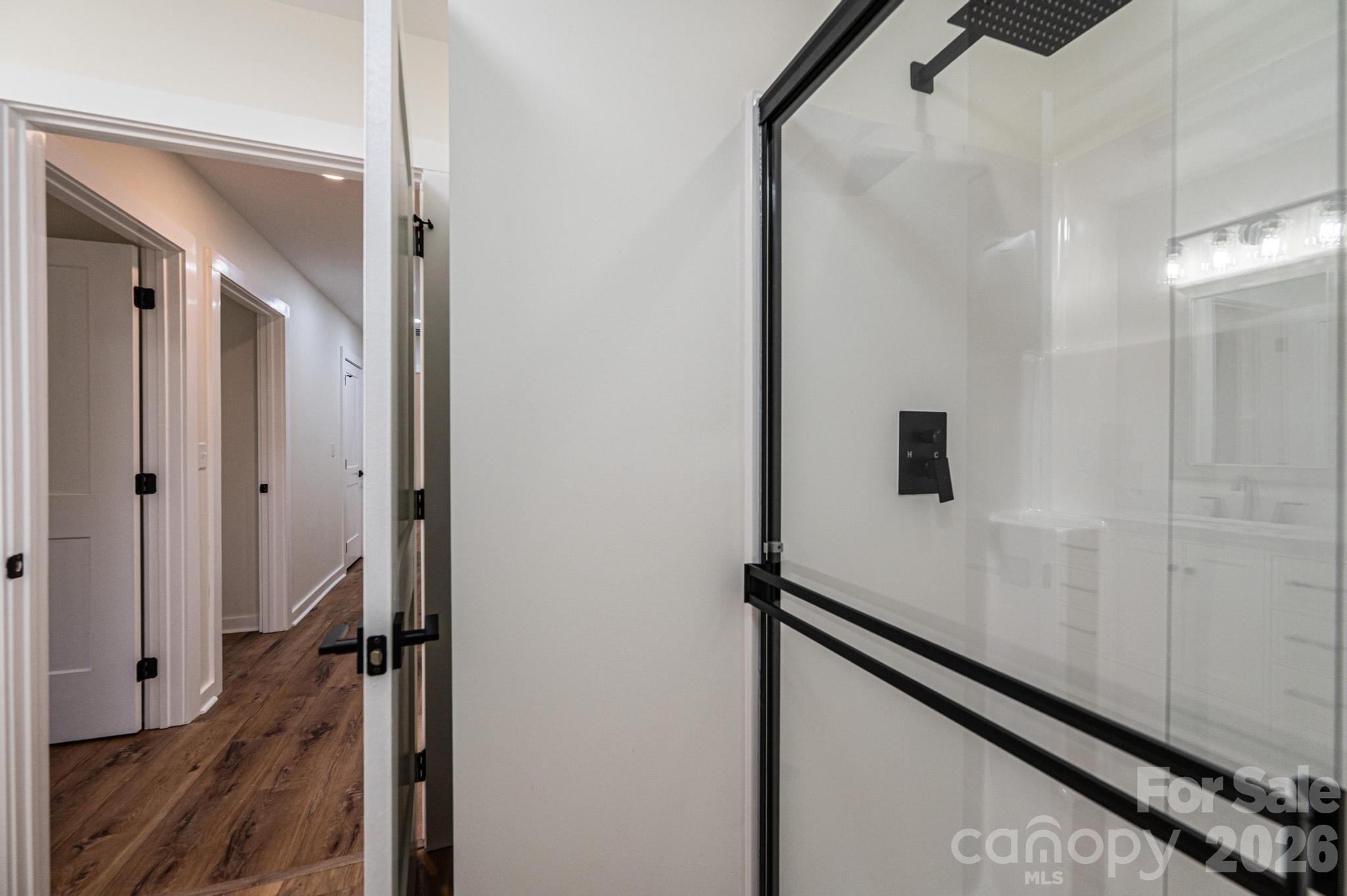 1721 Songbird Court SE — Lenoir