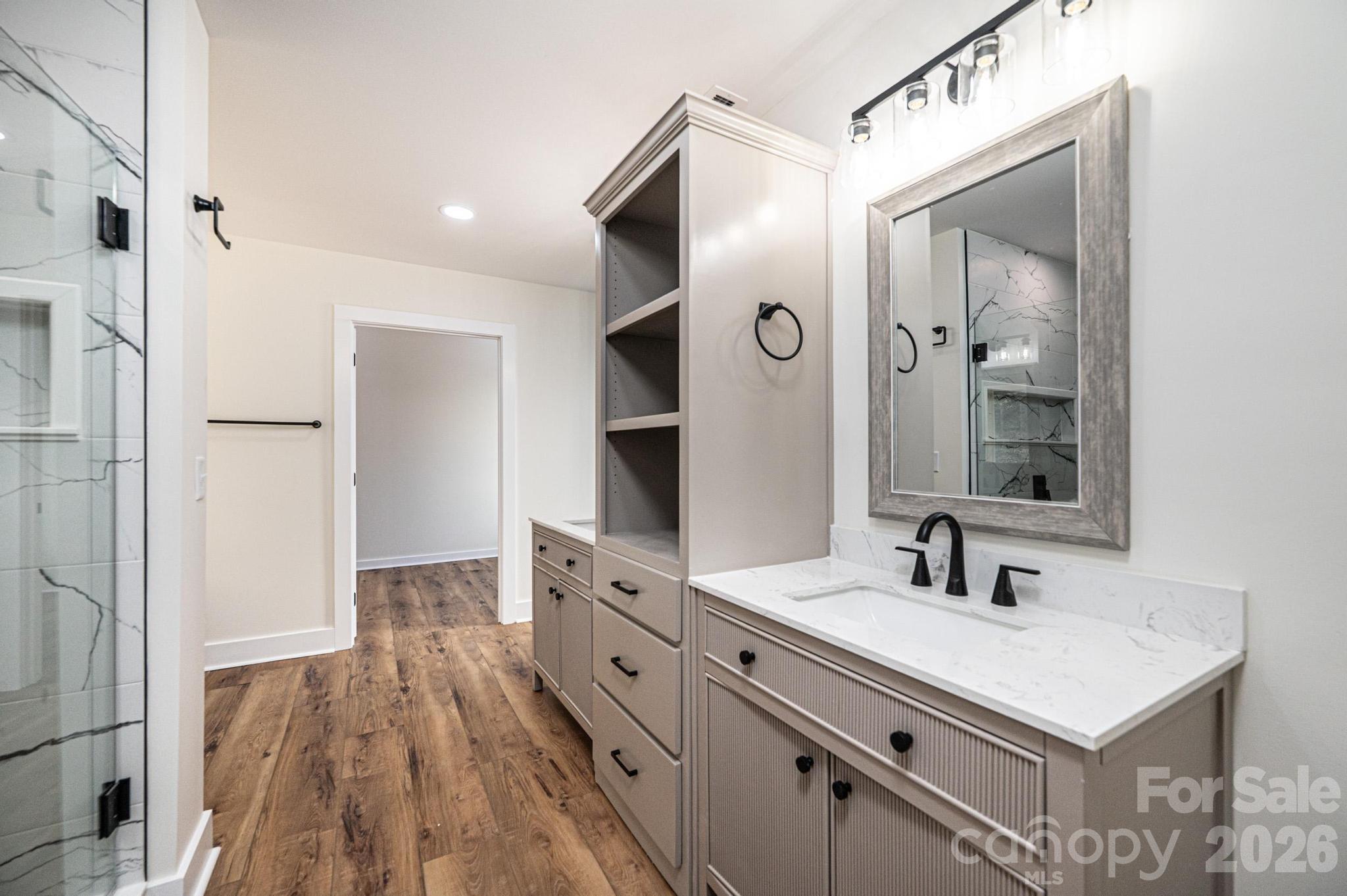 1721 Songbird Court SE — Lenoir
