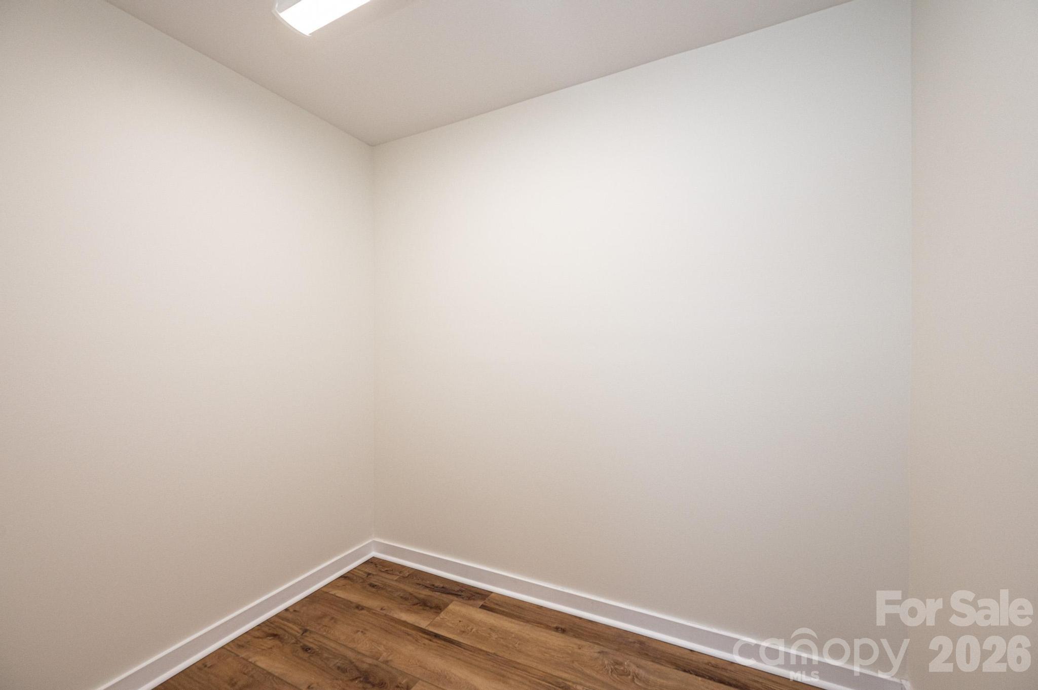 1721 Songbird Court SE — Lenoir