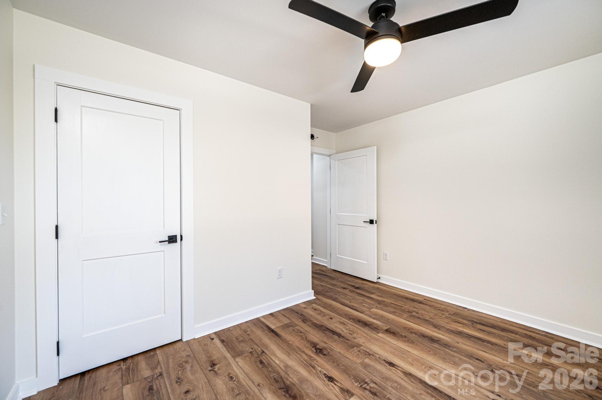1721 Songbird Court SE — Lenoir