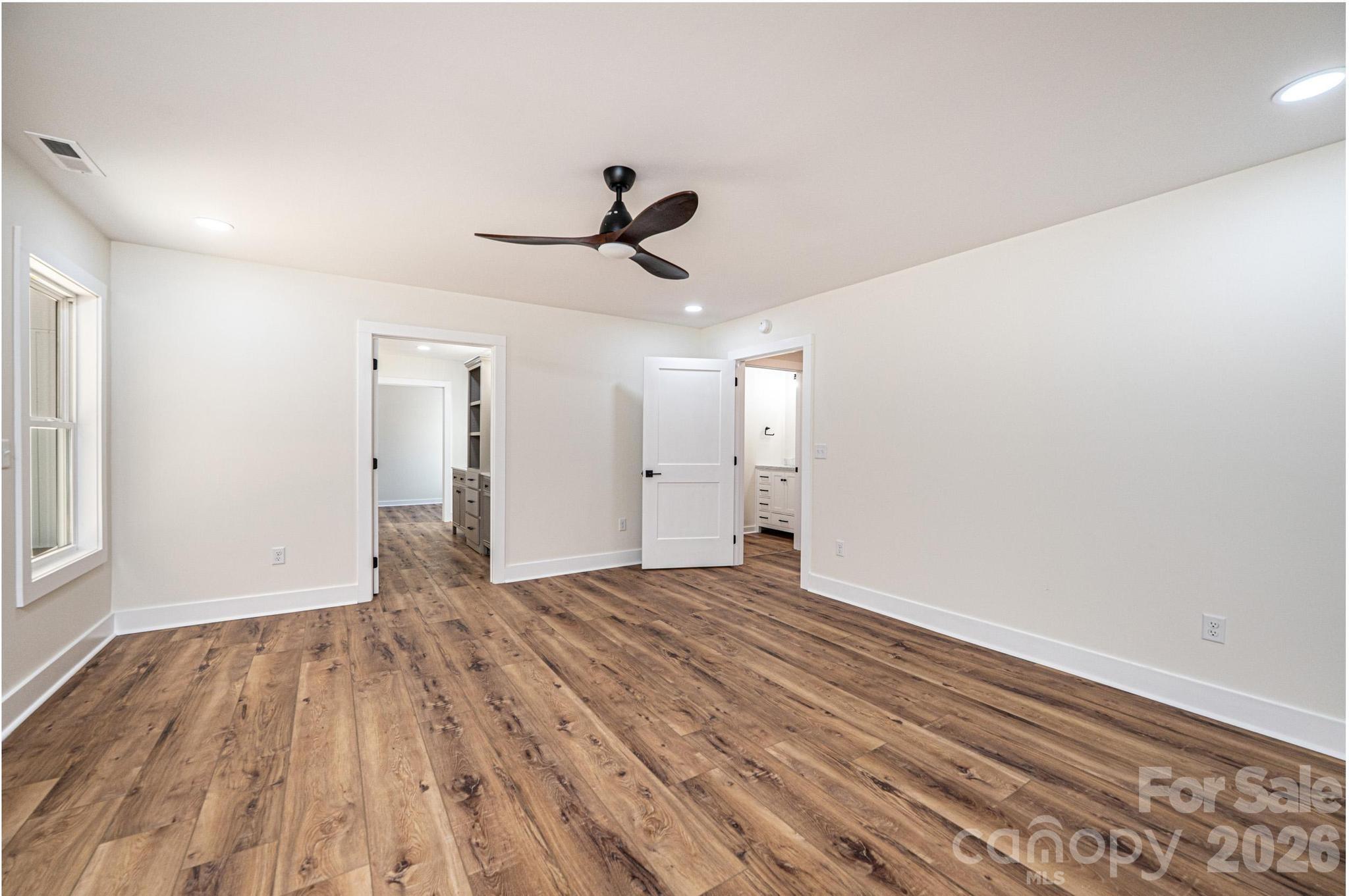1721 Songbird Court SE — Lenoir