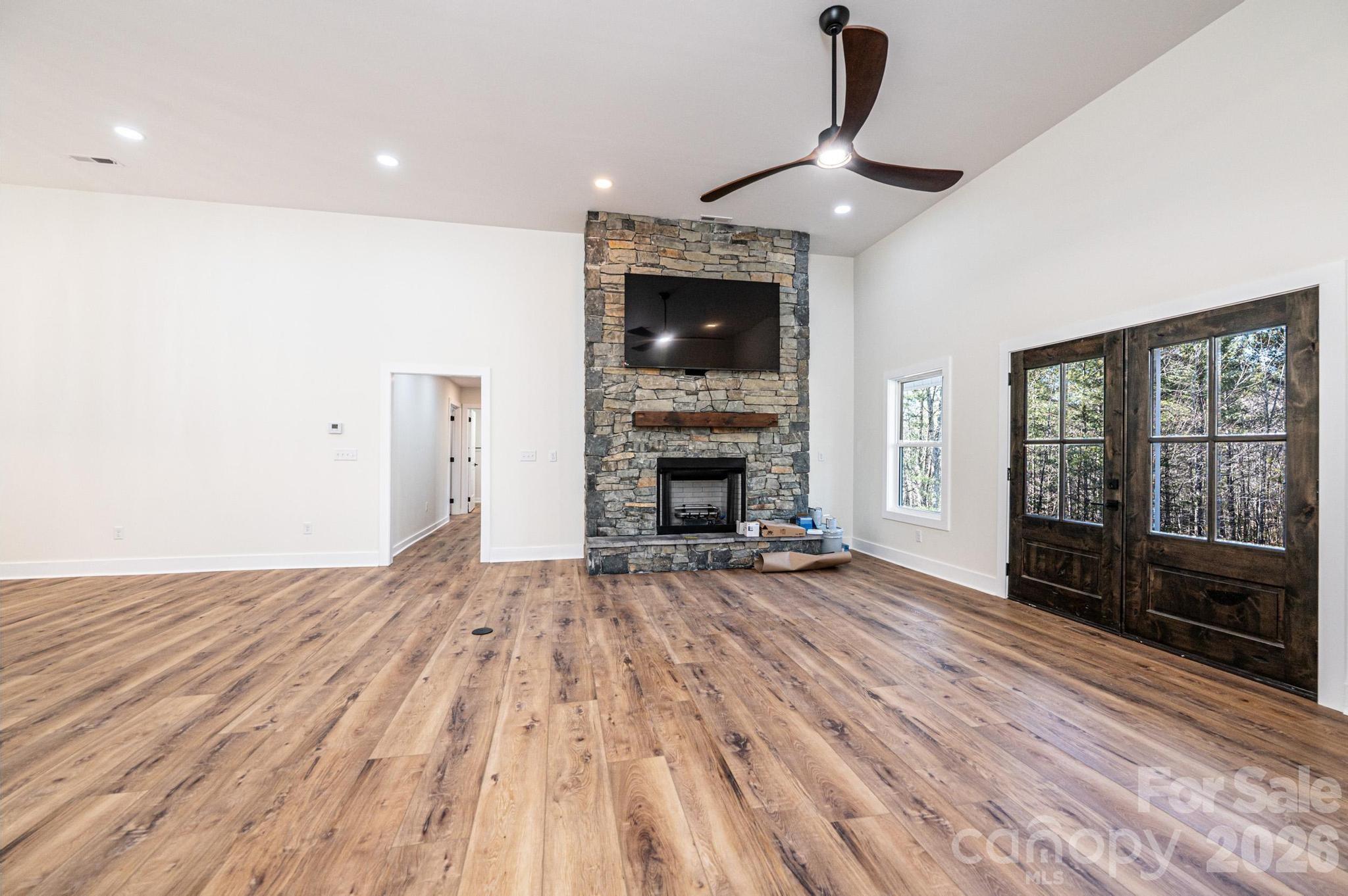 1721 Songbird Court SE — Lenoir