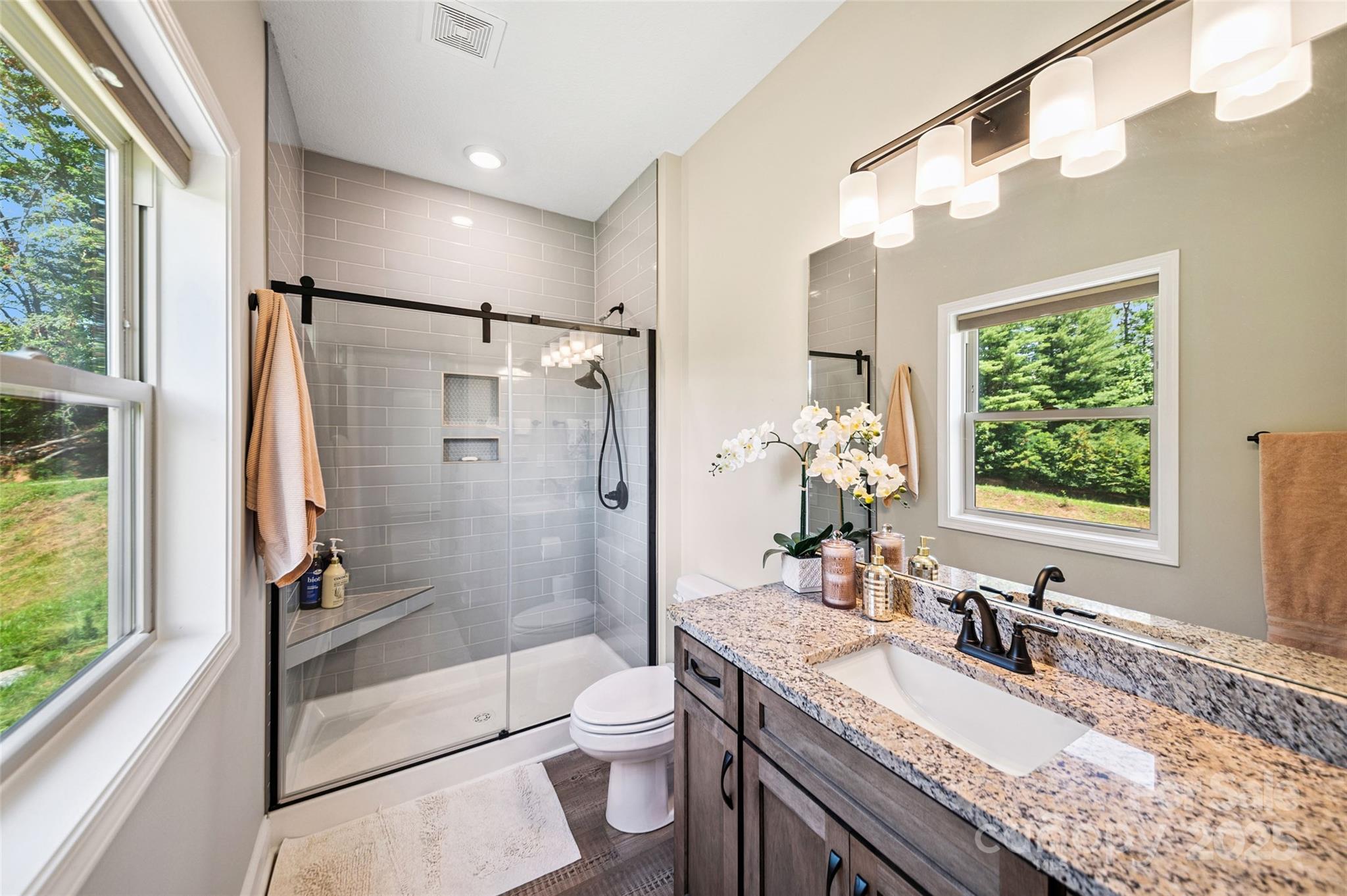 71 Banks Creek Road — Burnsville