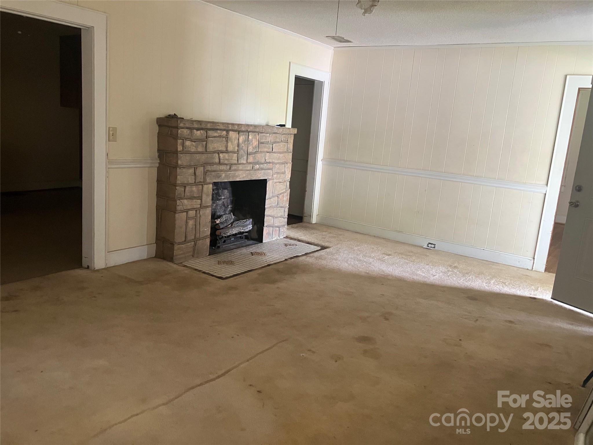 1105 E Main Street — Albemarle