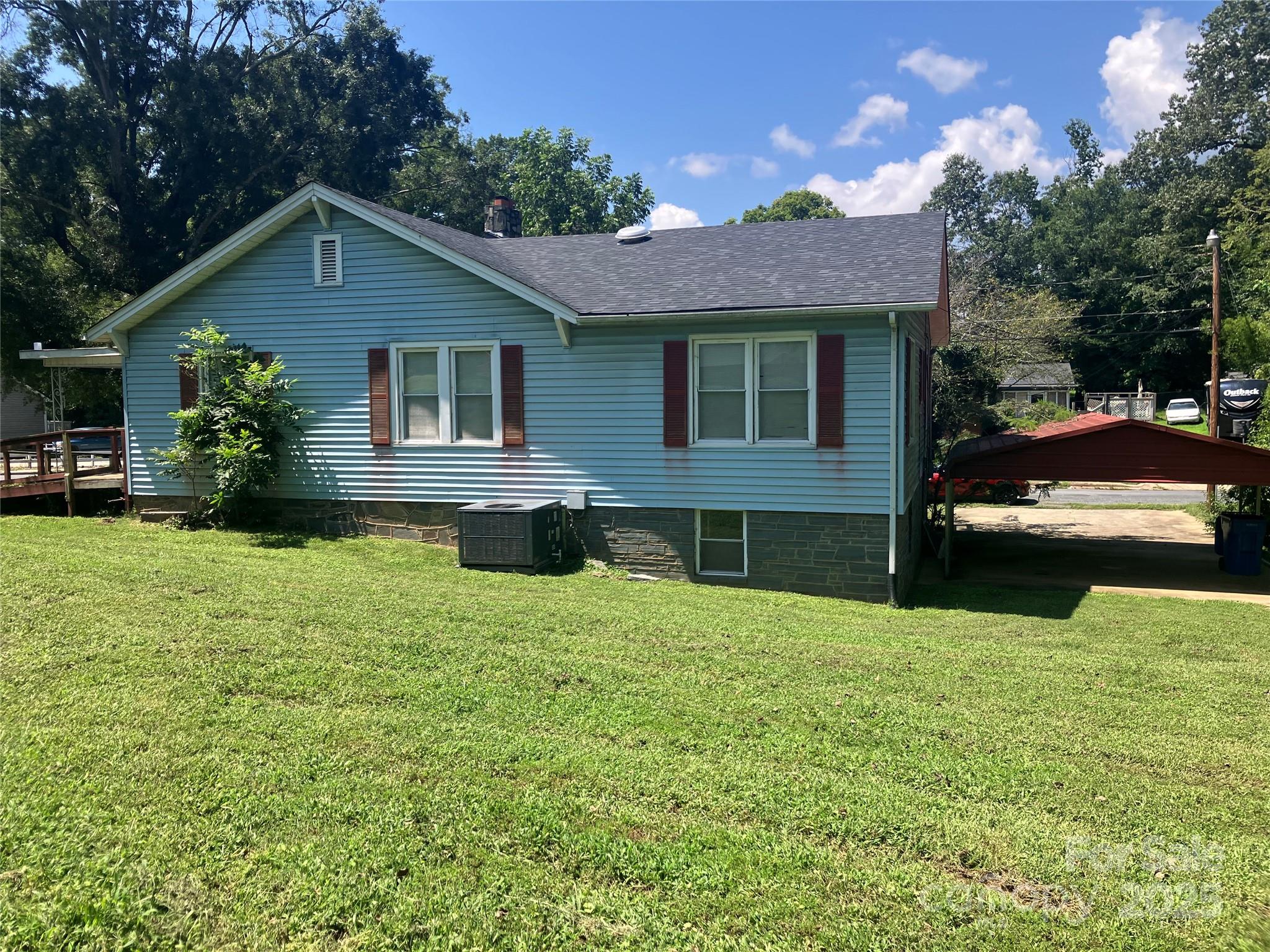 1105 E Main Street — Albemarle