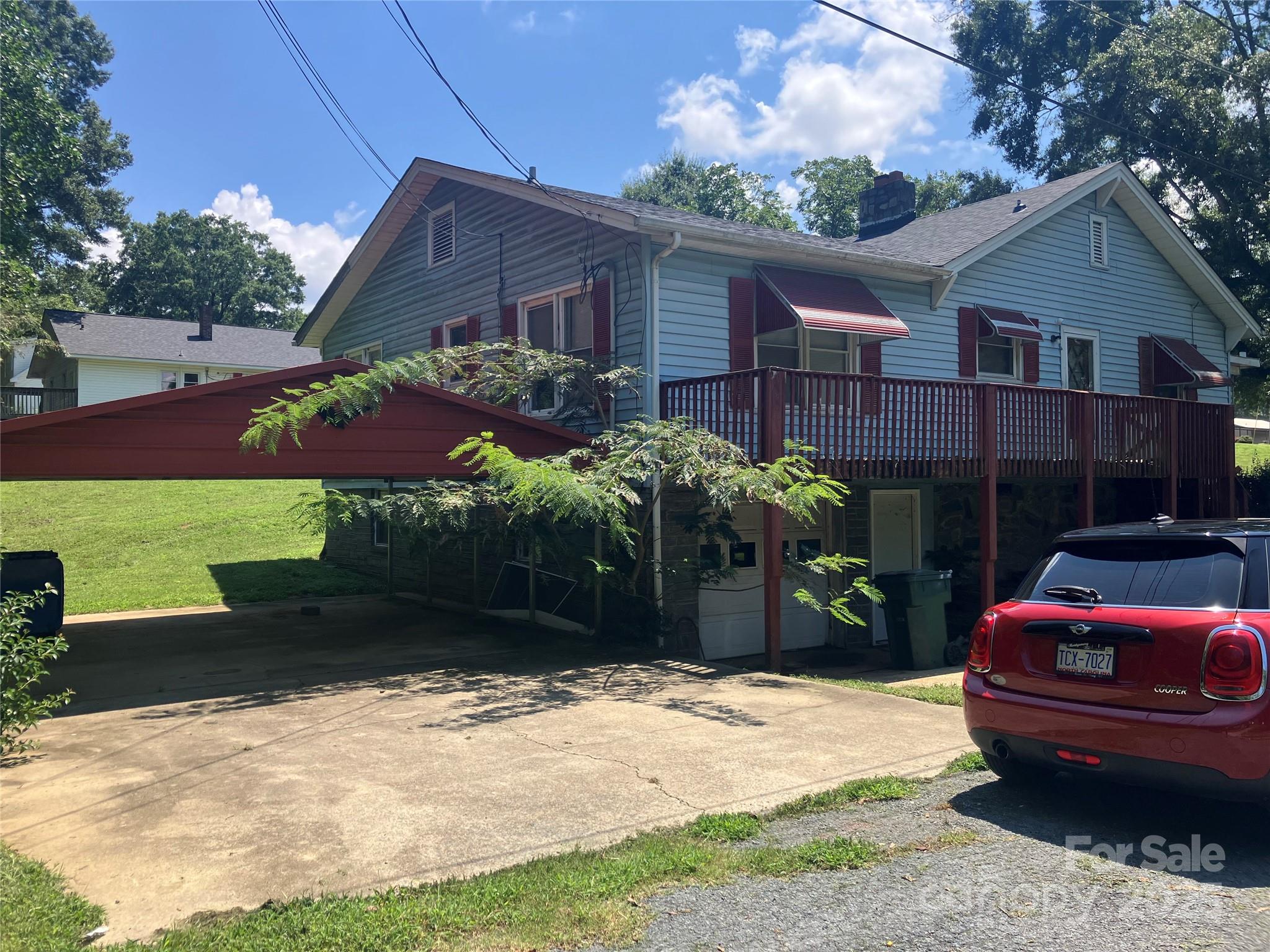 1105 E Main Street — Albemarle