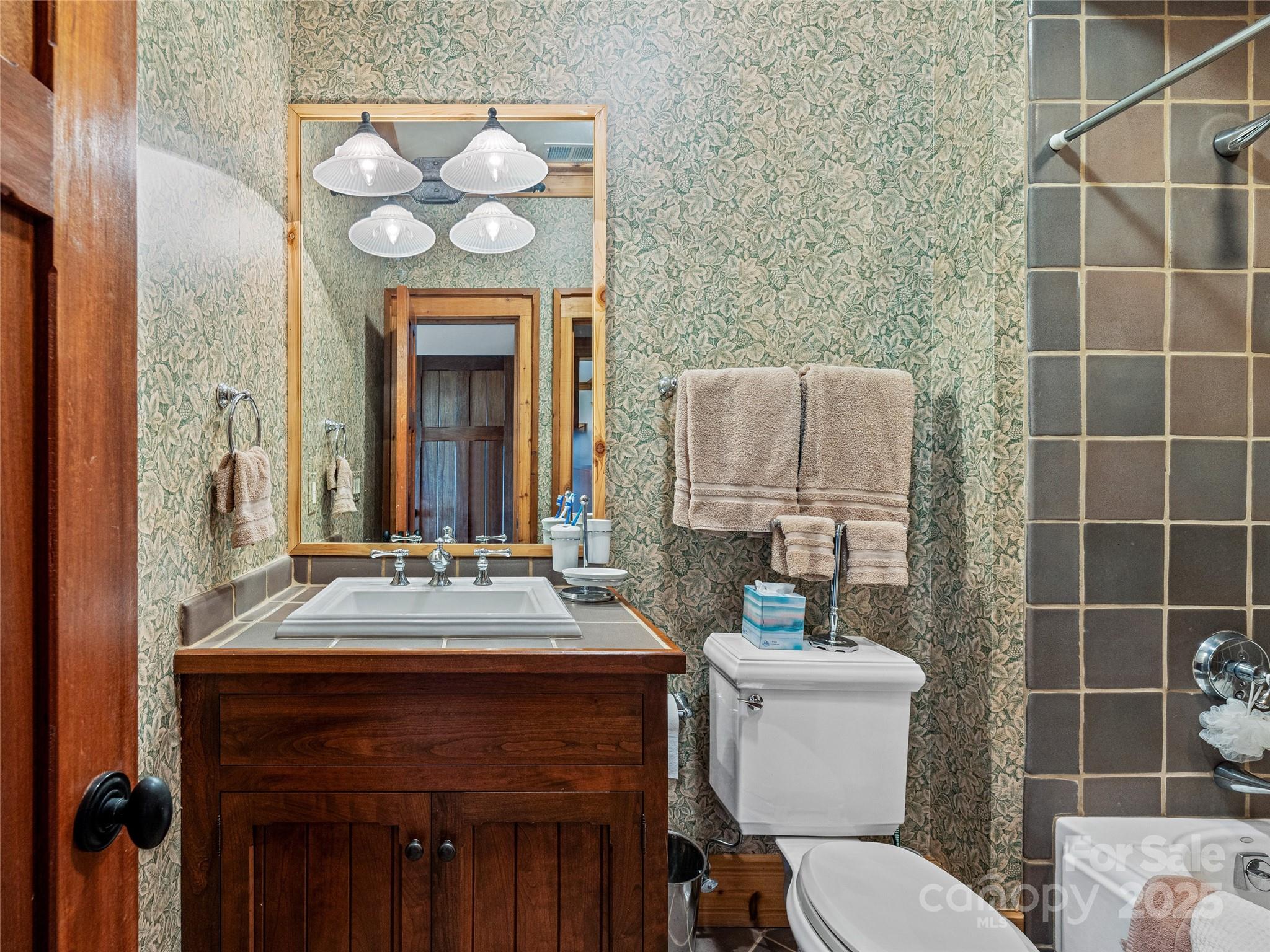 770 Meadow Ridge Drive — Lake Toxaway