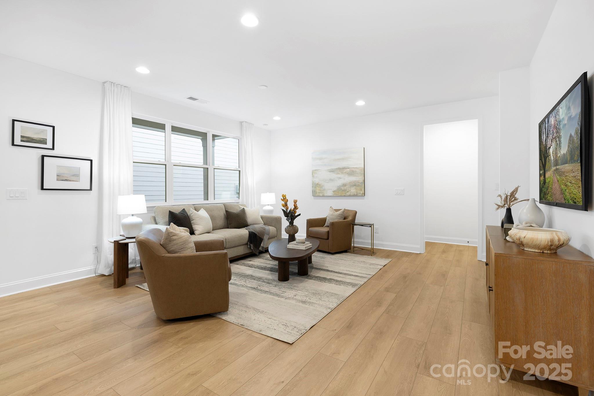 15609 Northcross Drive — Huntersville