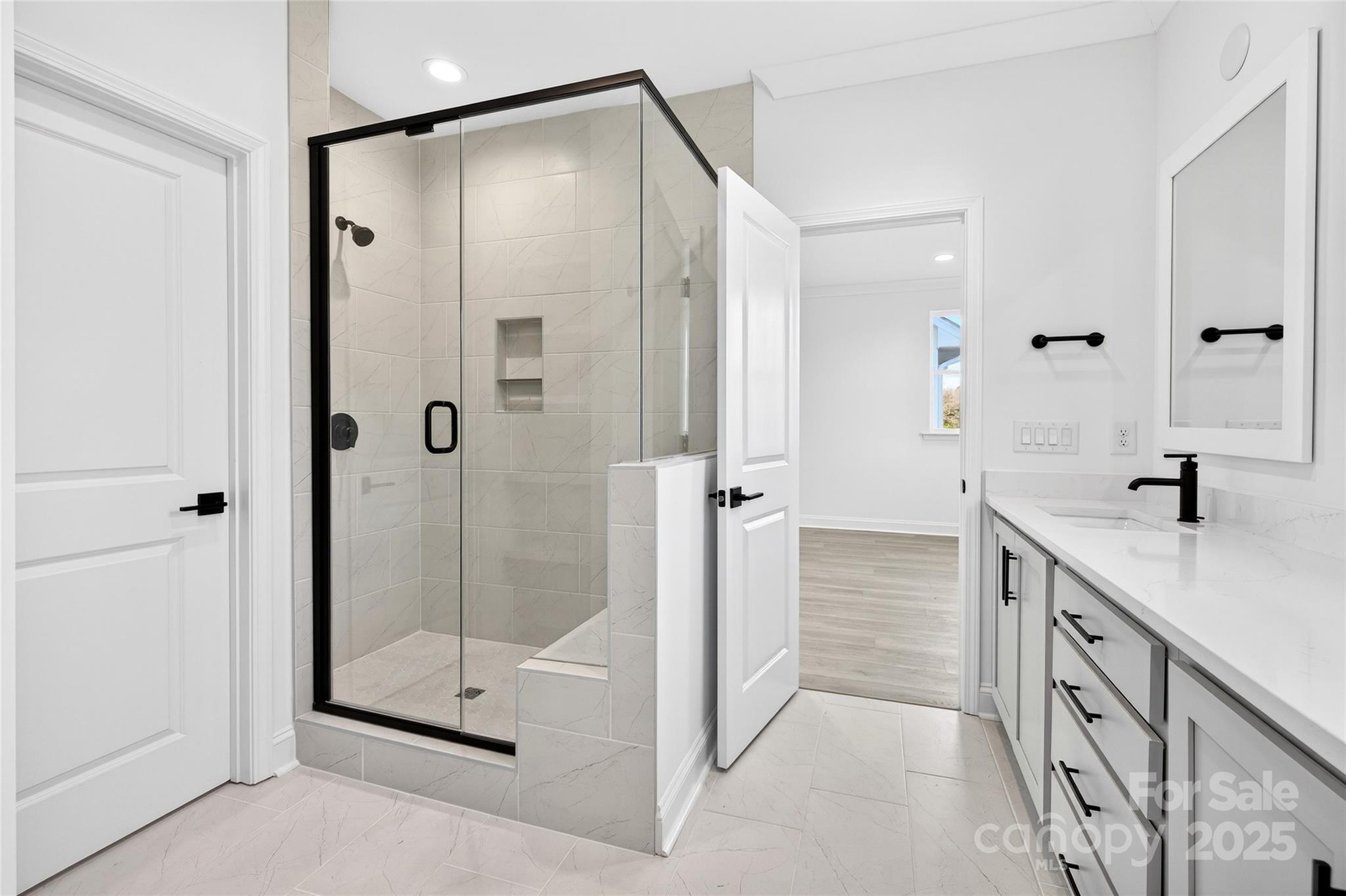 15613 Northcross Drive — Huntersville