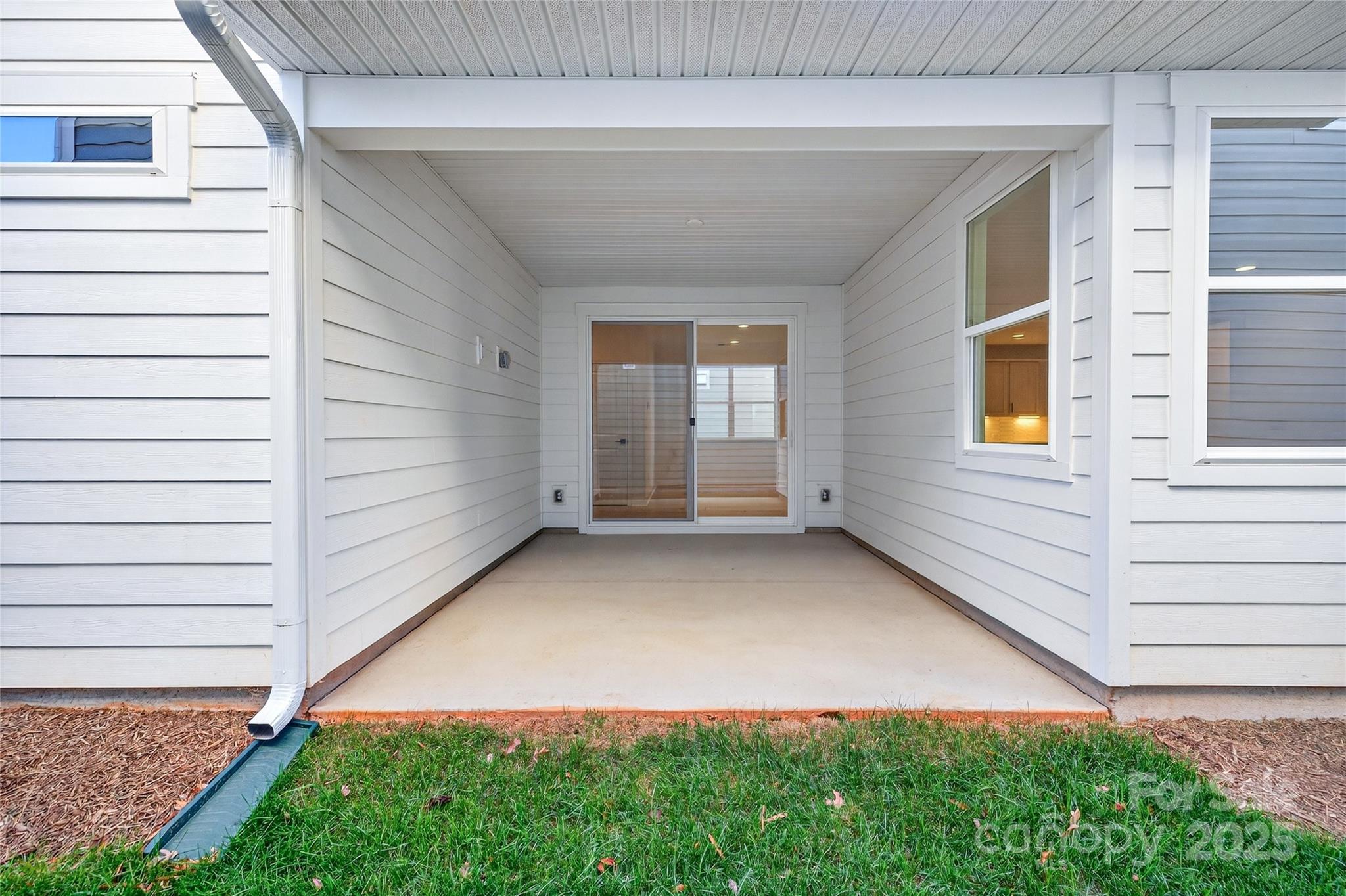 15613 Northcross Drive — Huntersville