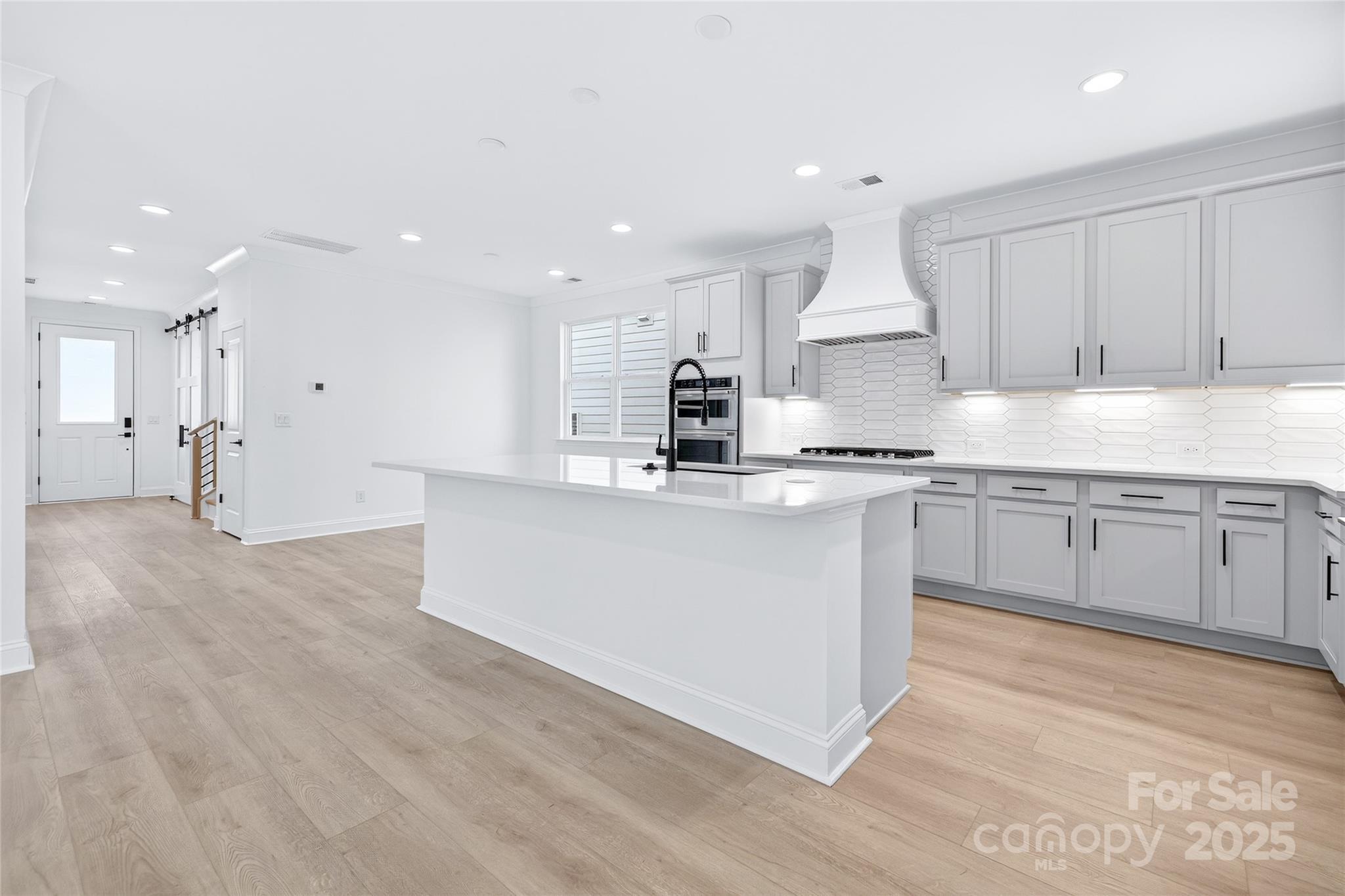 15613 Northcross Drive — Huntersville