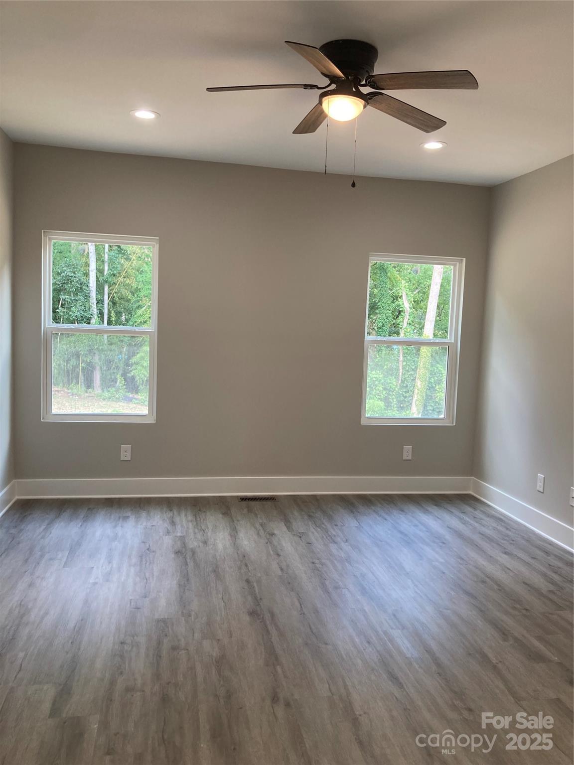 318 Davis Park Road — Gastonia