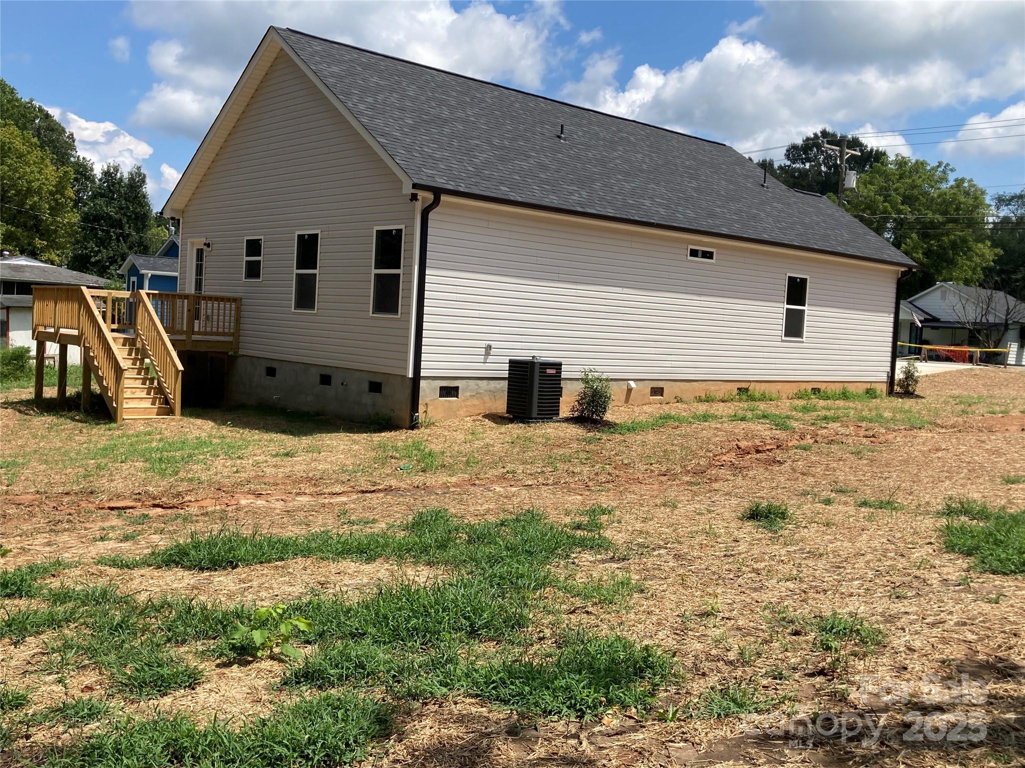 318 Davis Park Road — Gastonia