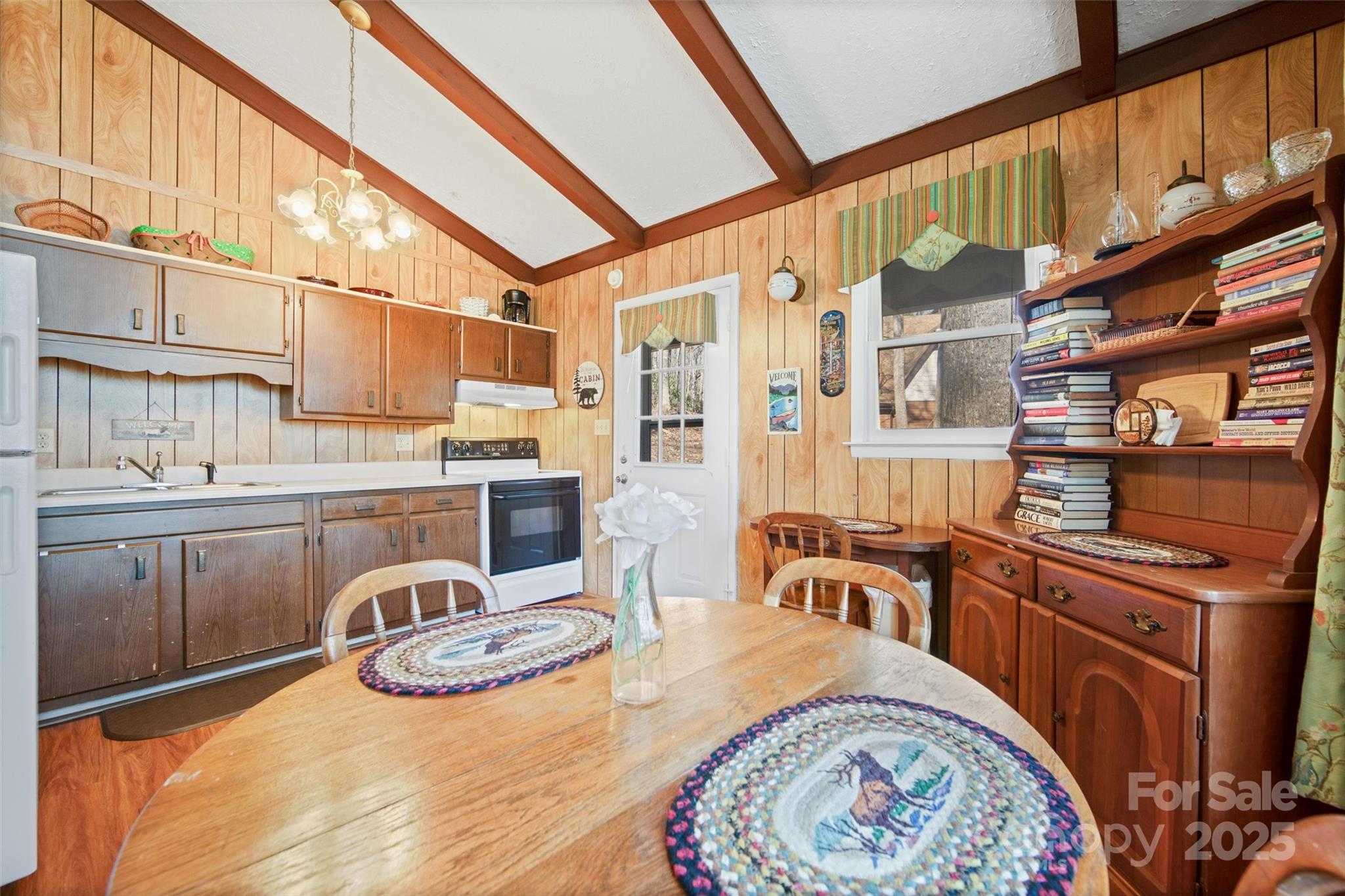 679 Locust Drive — Maggie Valley