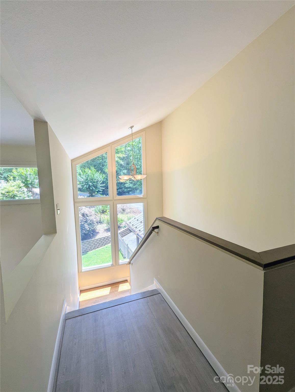 2 Pleasant Hill Drive — Franklin