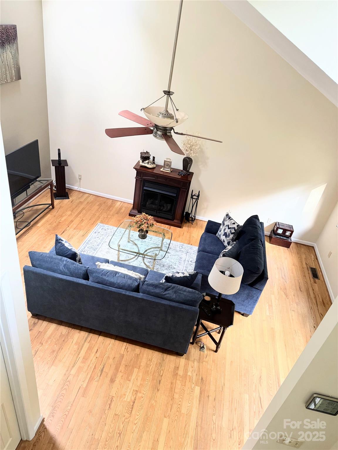 2 Pleasant Hill Drive — Franklin