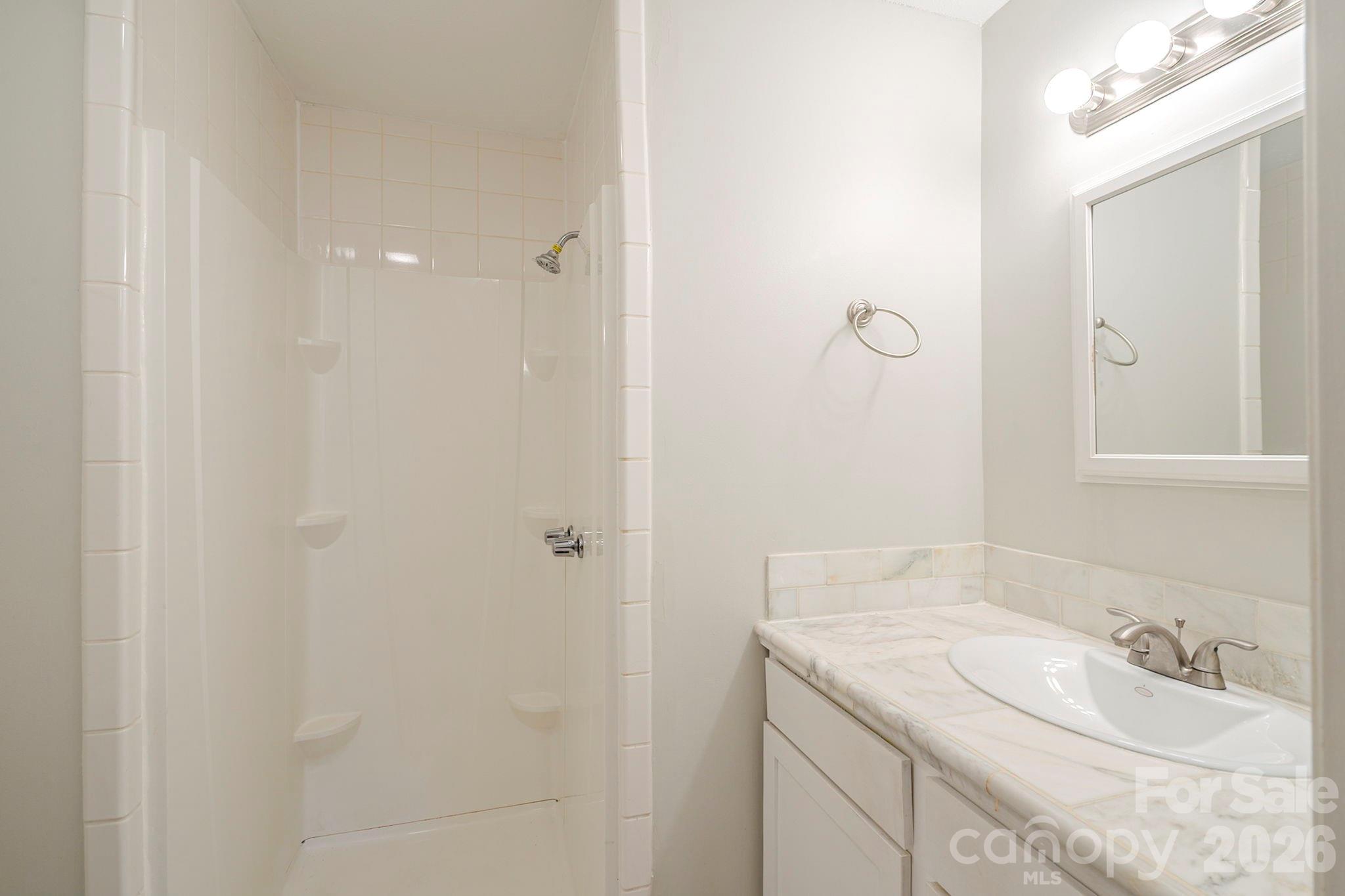 6410 Pineburr Court — Charlotte