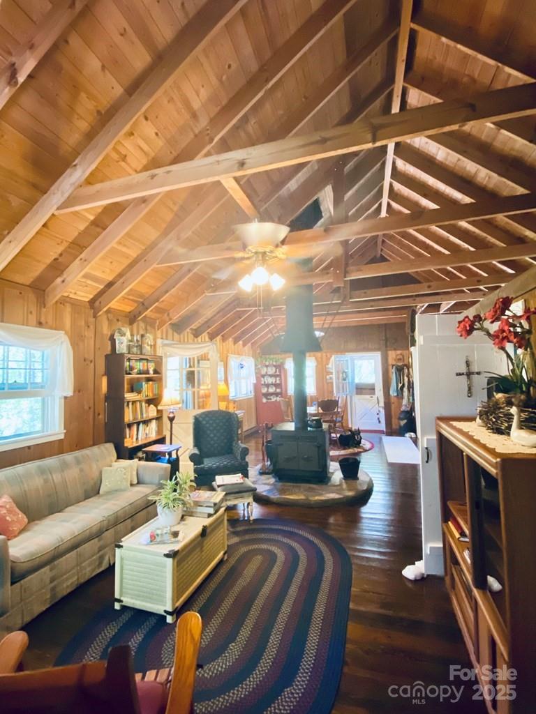 100 Crosspatch Drive — Bryson City