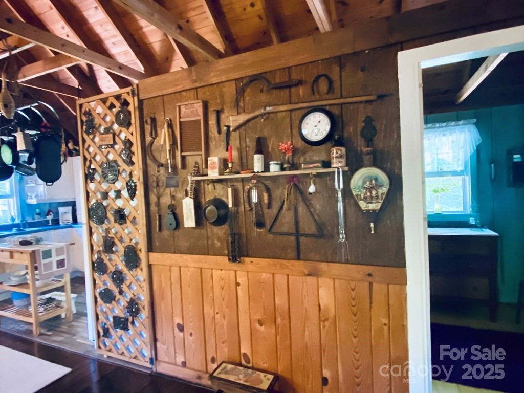 100 Crosspatch Drive — Bryson City