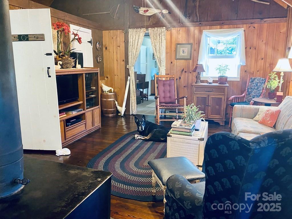 100 Crosspatch Drive — Bryson City