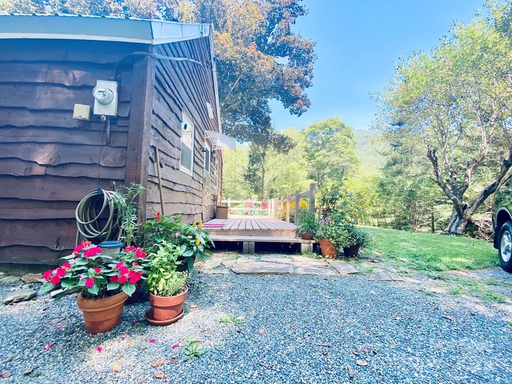 100 Crosspatch Drive — Bryson City