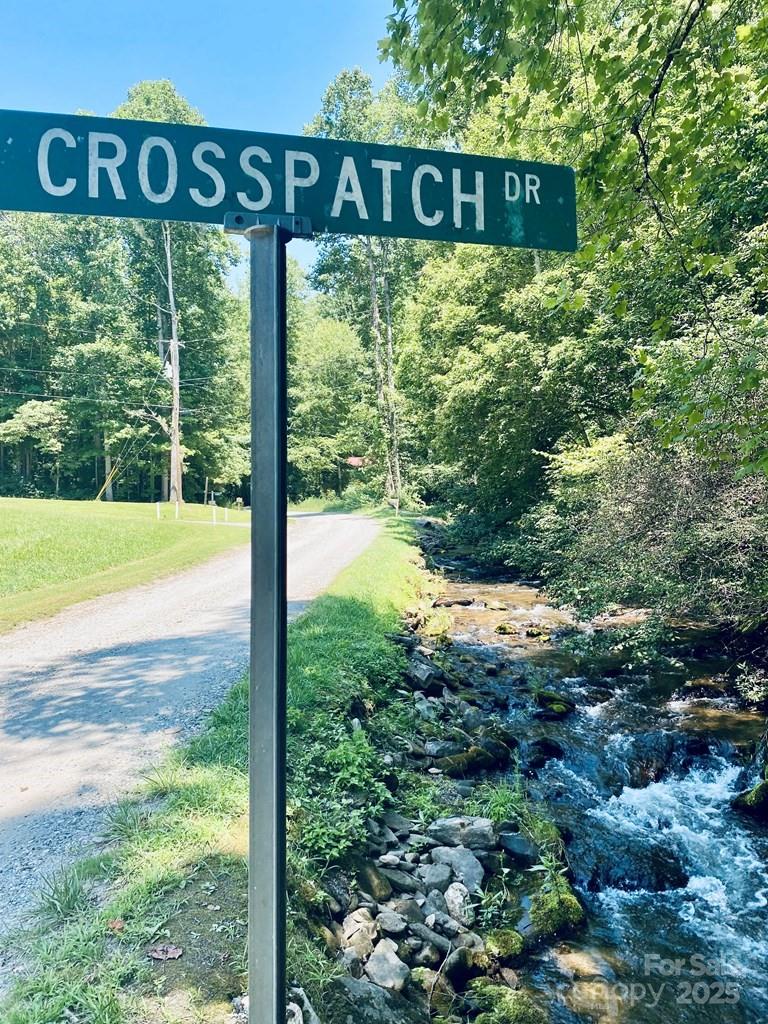 100 Crosspatch Drive — Bryson City