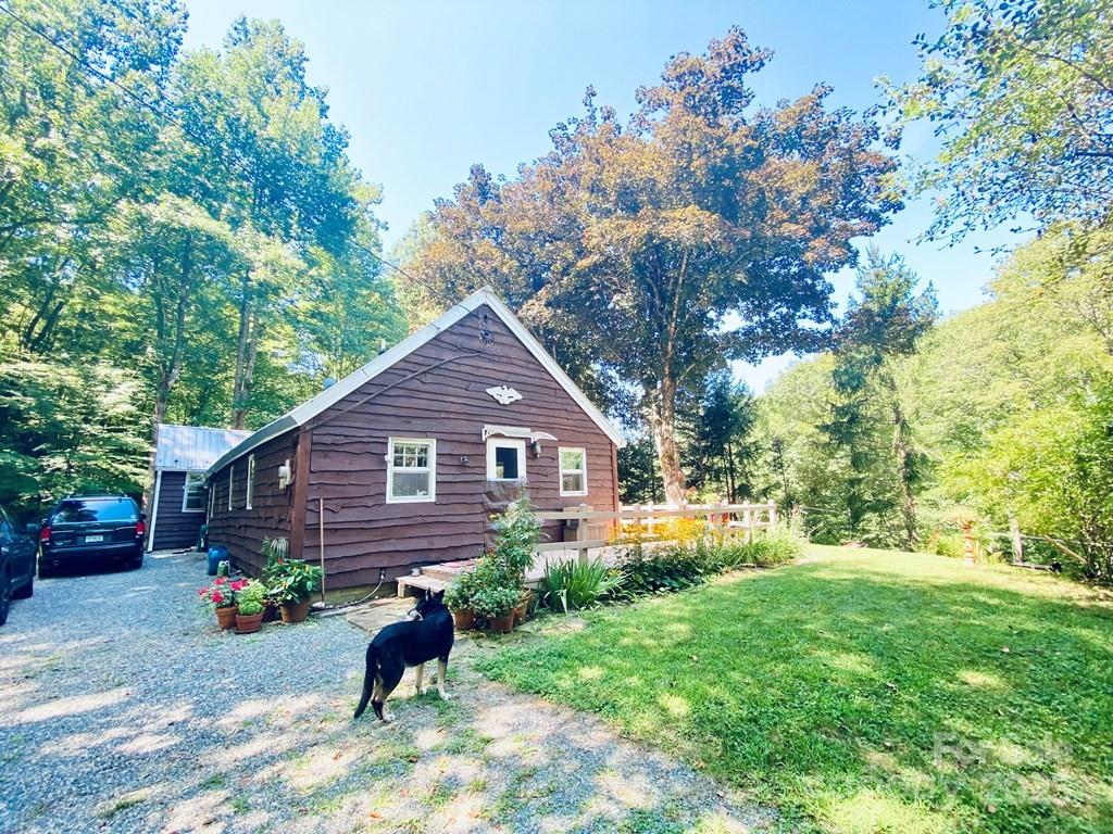 100 Crosspatch Drive — Bryson City
