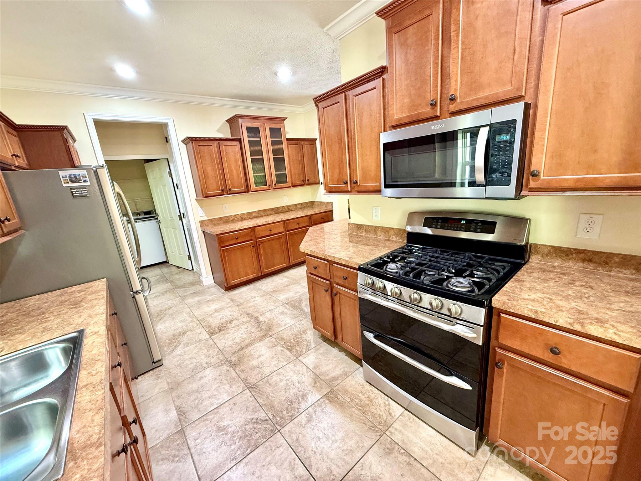 7230 Hideaway Lane — Newland