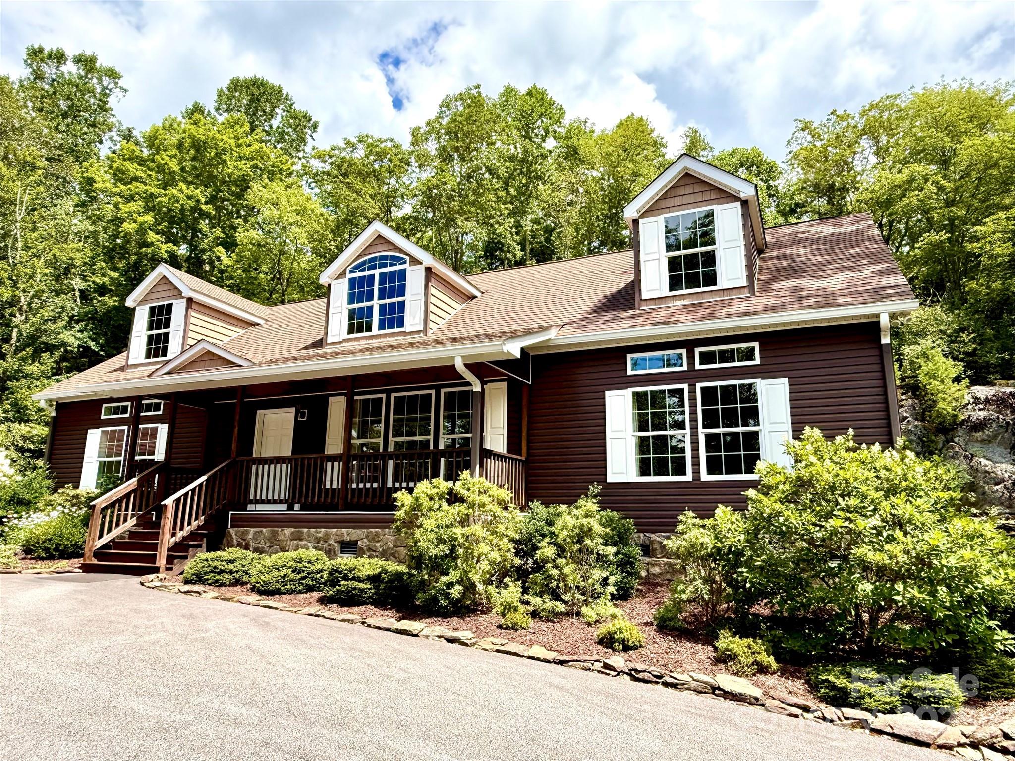 7230 Hideaway Lane — Newland