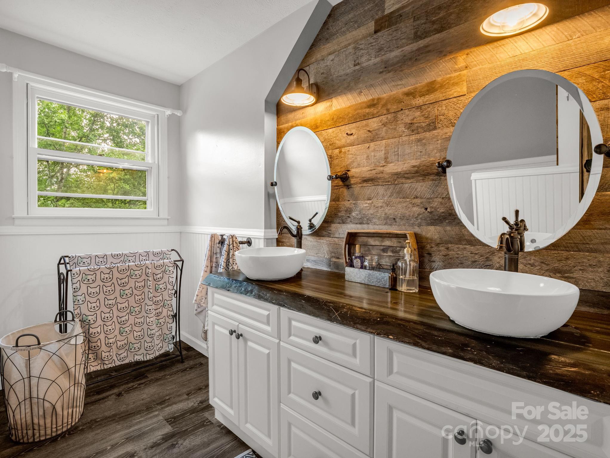 1145 Bearwallow Mountain Road — Hendersonville