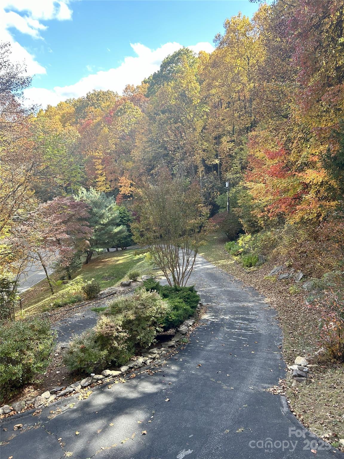 1145 Bearwallow Mountain Road — Hendersonville