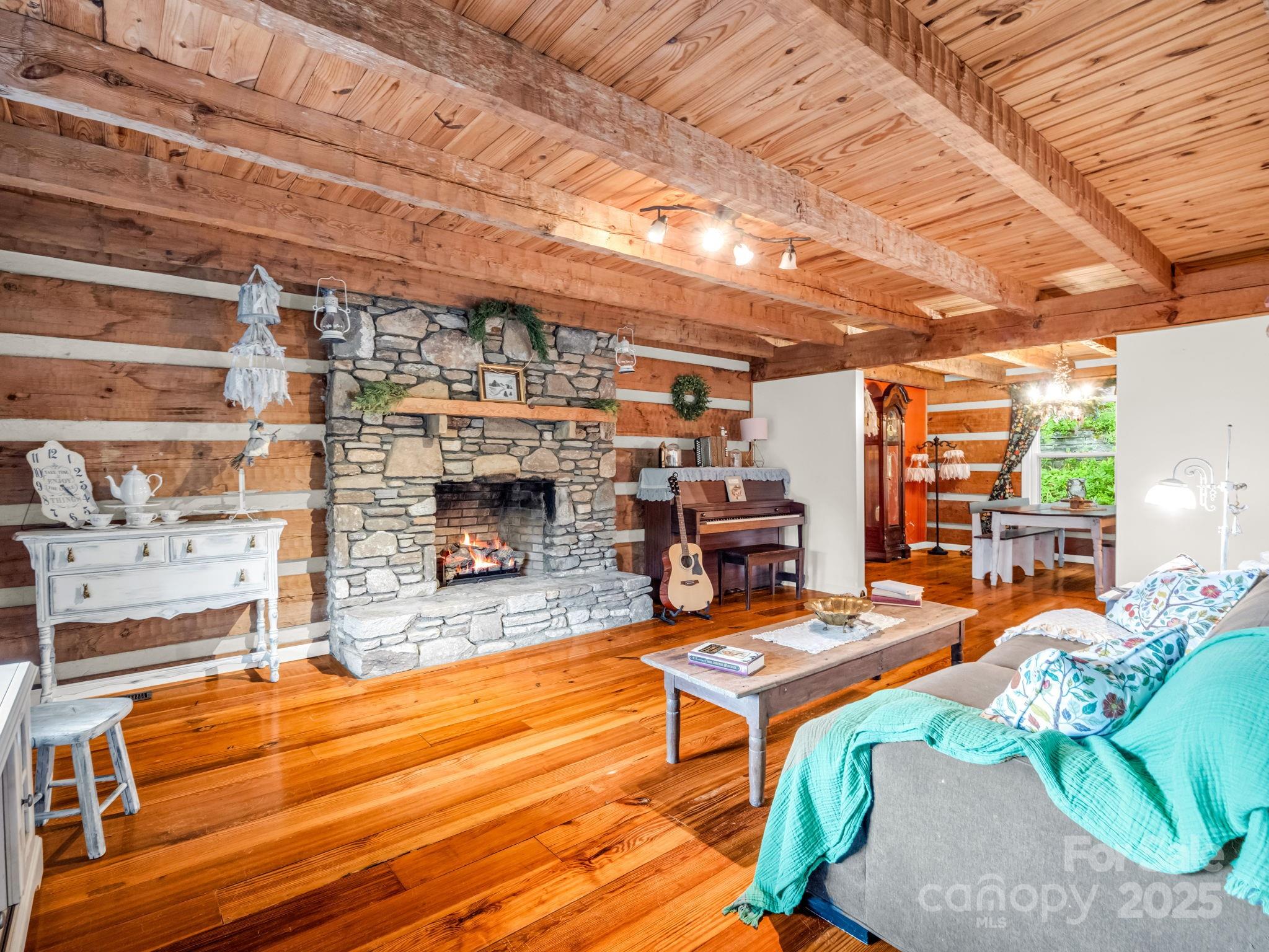 1145 Bearwallow Mountain Road — Hendersonville