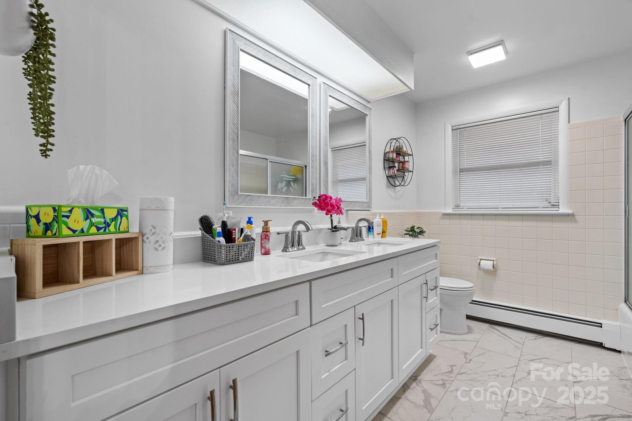 2761 Highland Avenue NE — Hickory