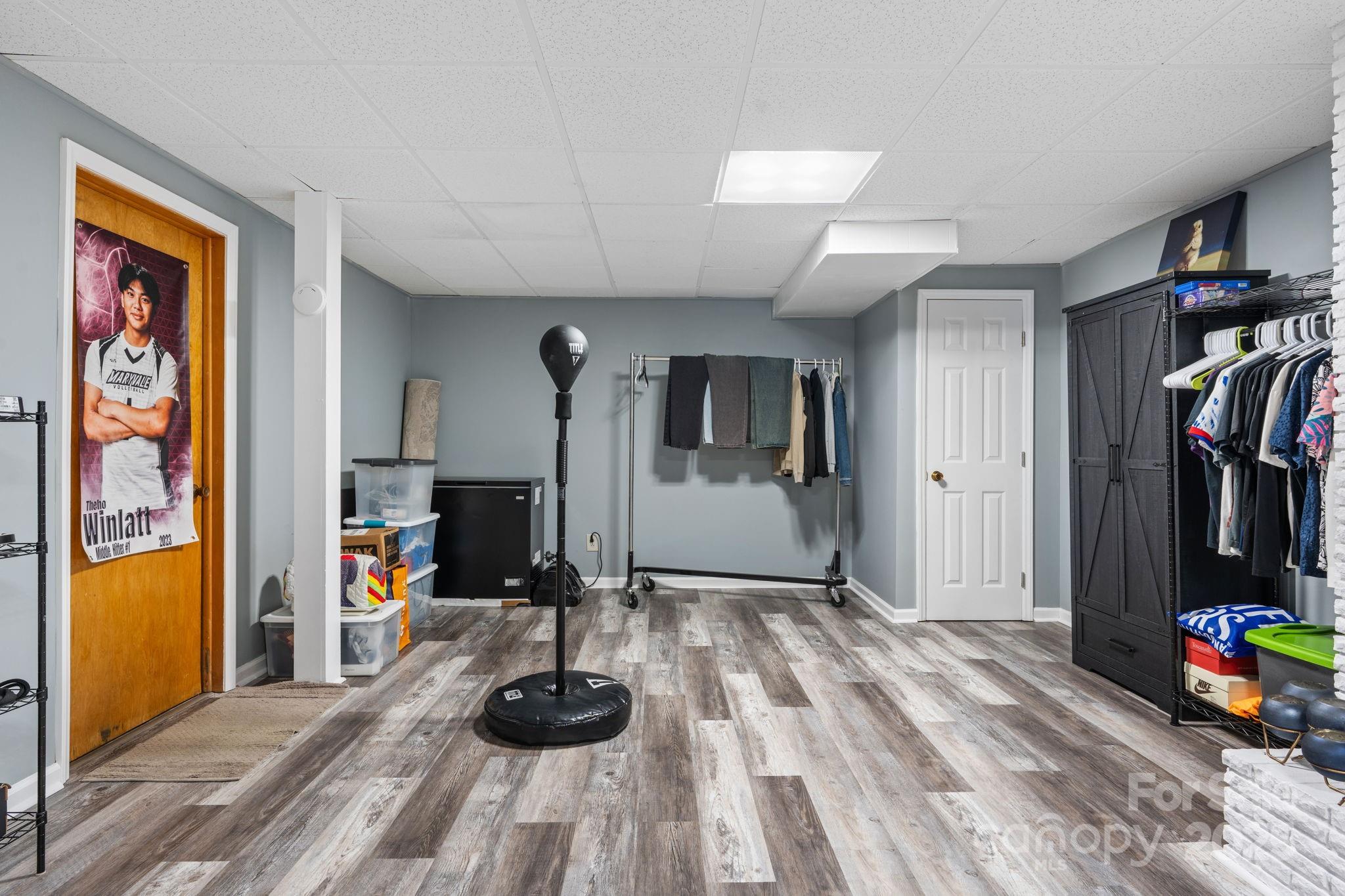 2761 Highland Avenue NE — Hickory
