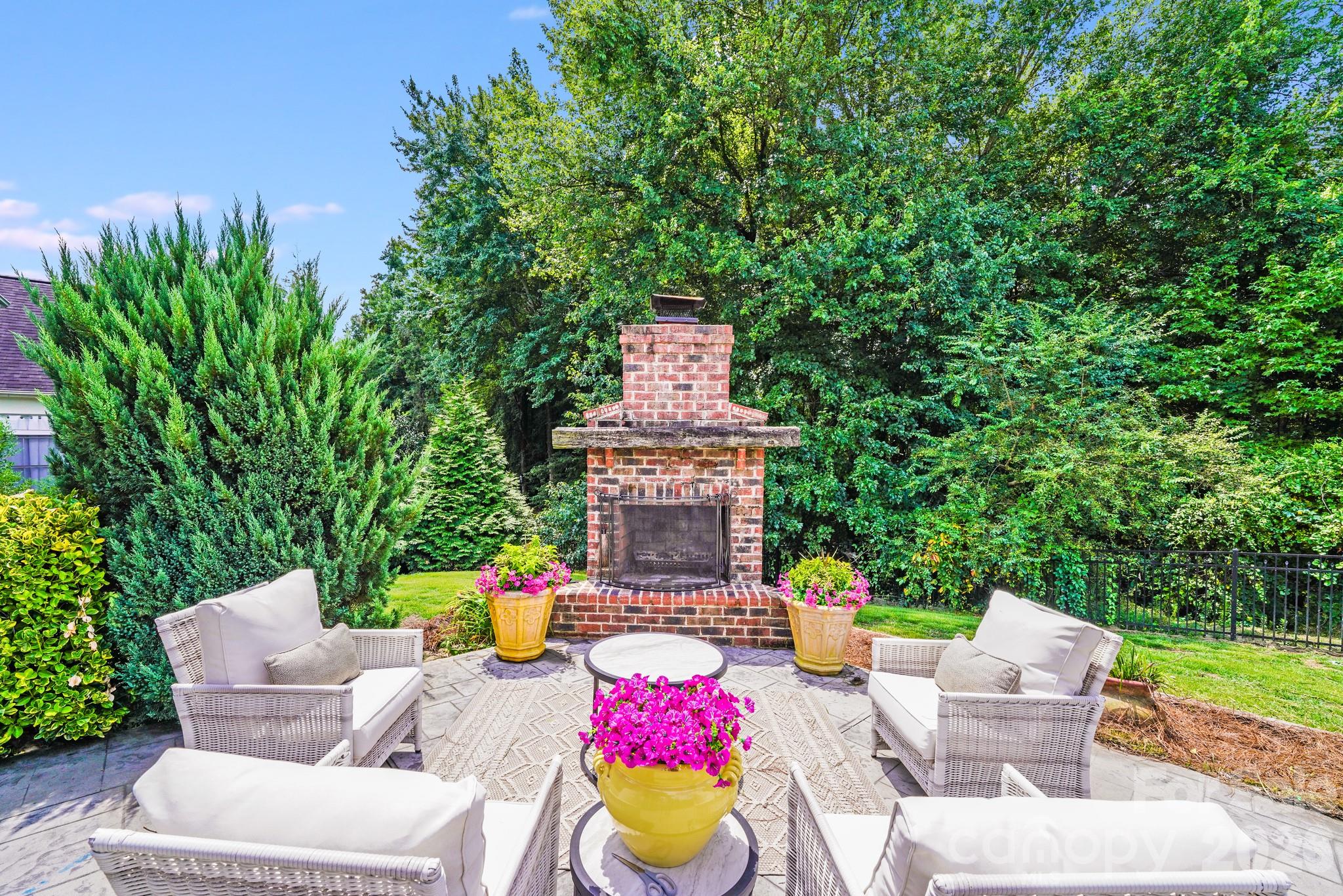 2702 Arsdale Road — Waxhaw
