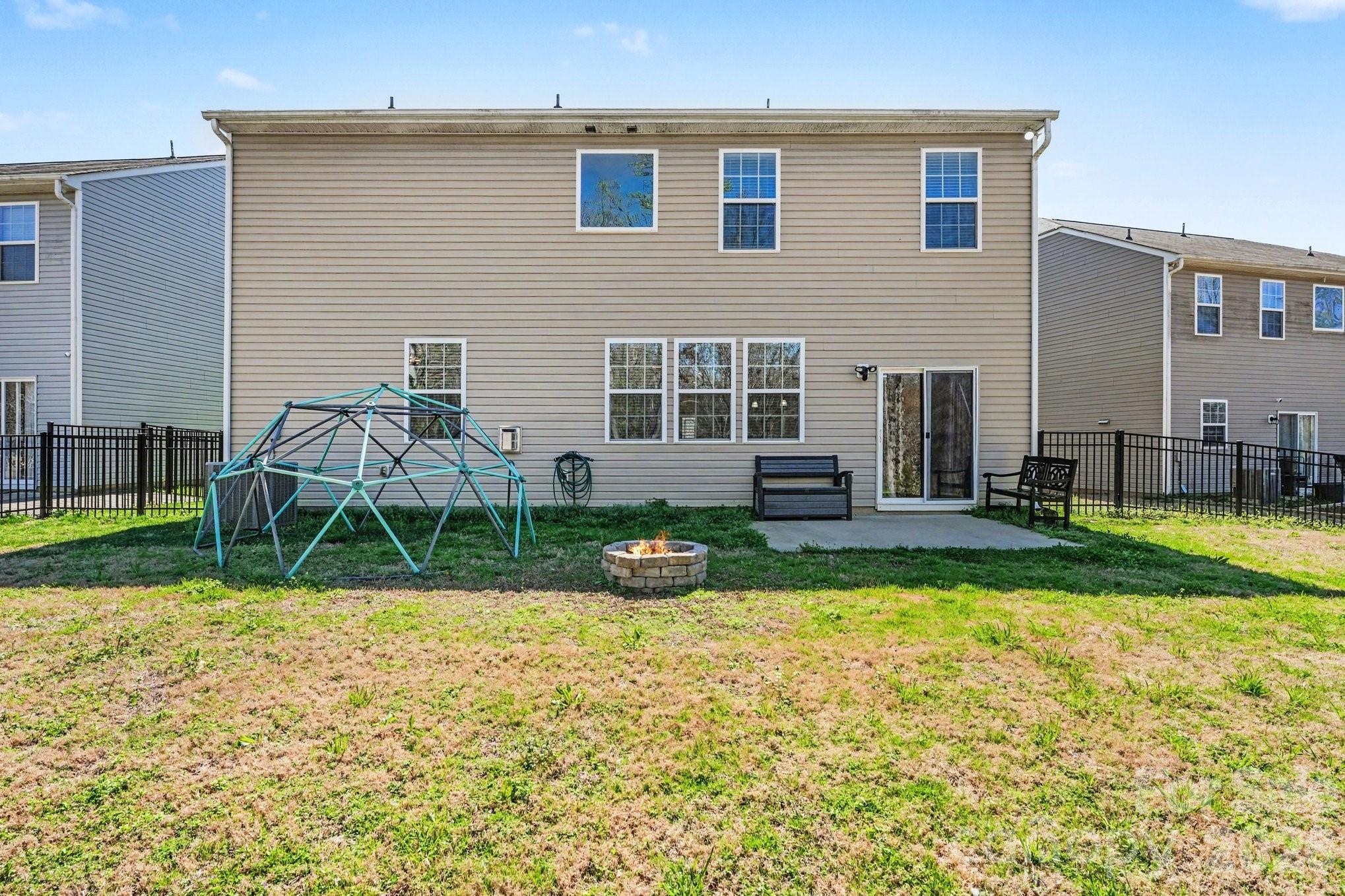 133 Lassen Lane — Mooresville