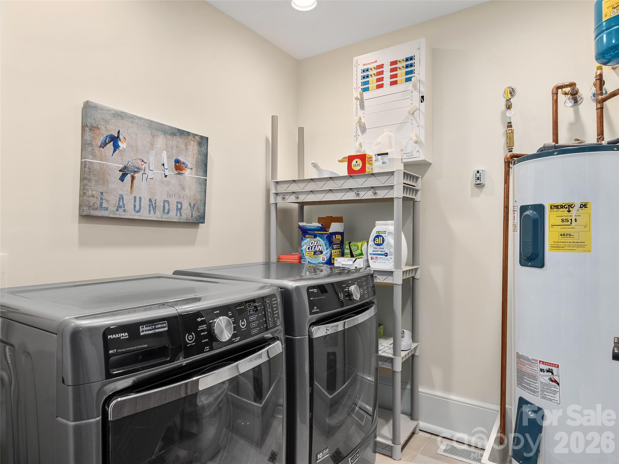 203 6th Avenue W #1B — Hendersonville