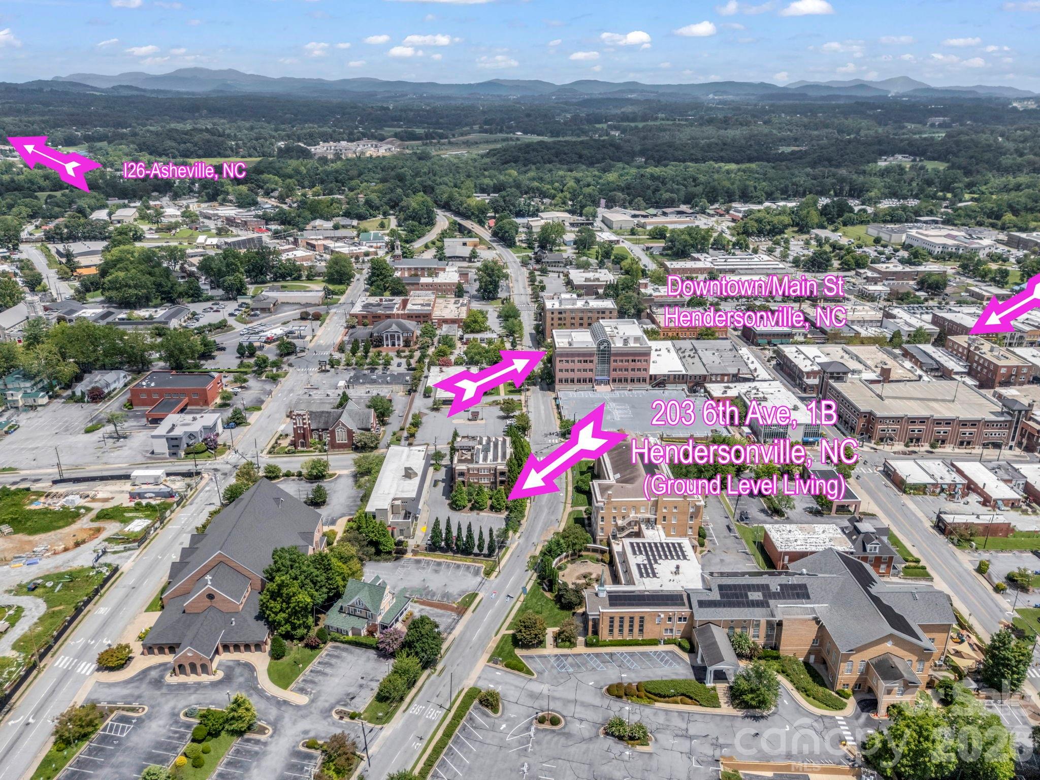 203 6th Avenue W #1B — Hendersonville