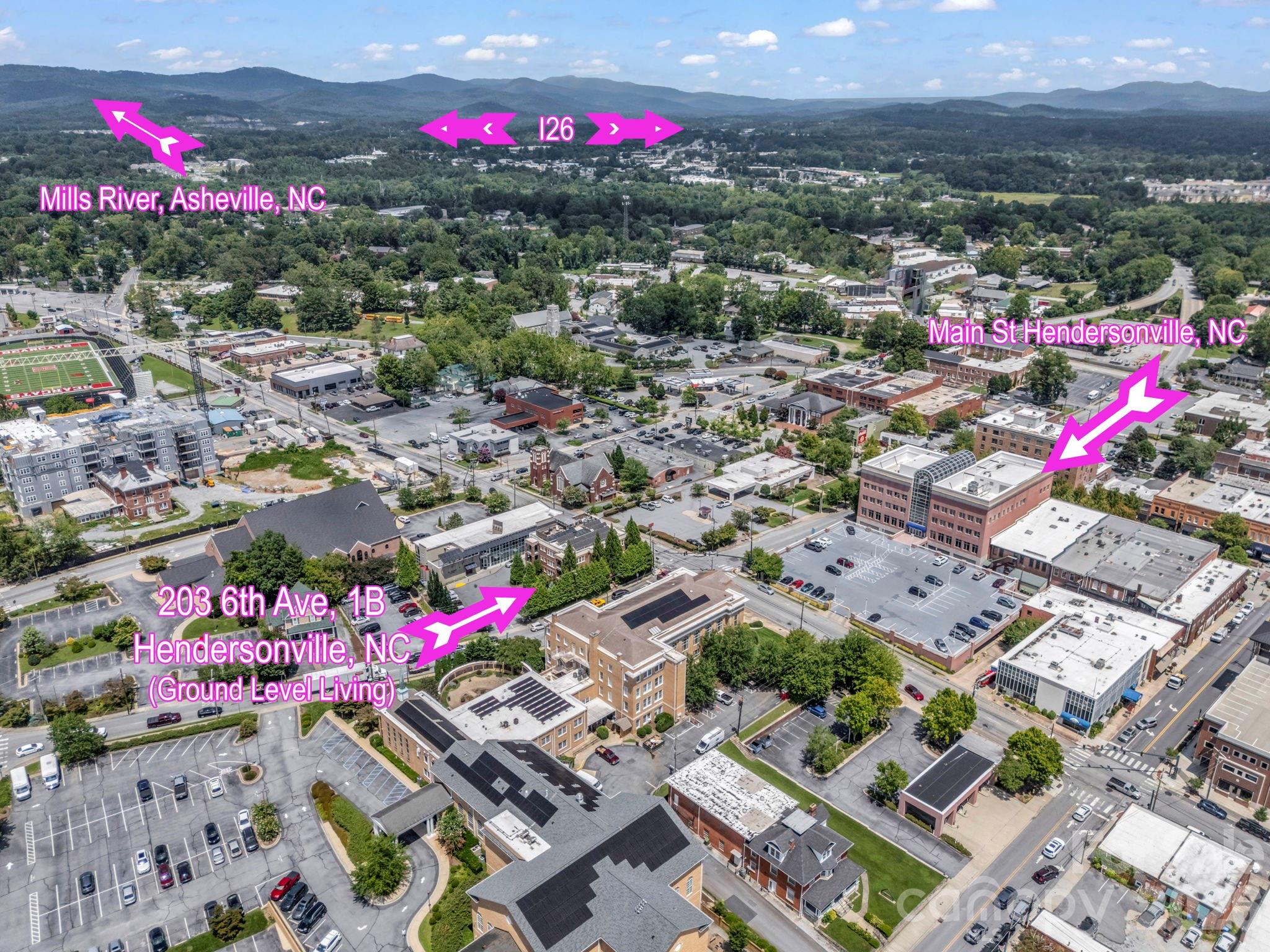 203 6th Avenue W #1B — Hendersonville