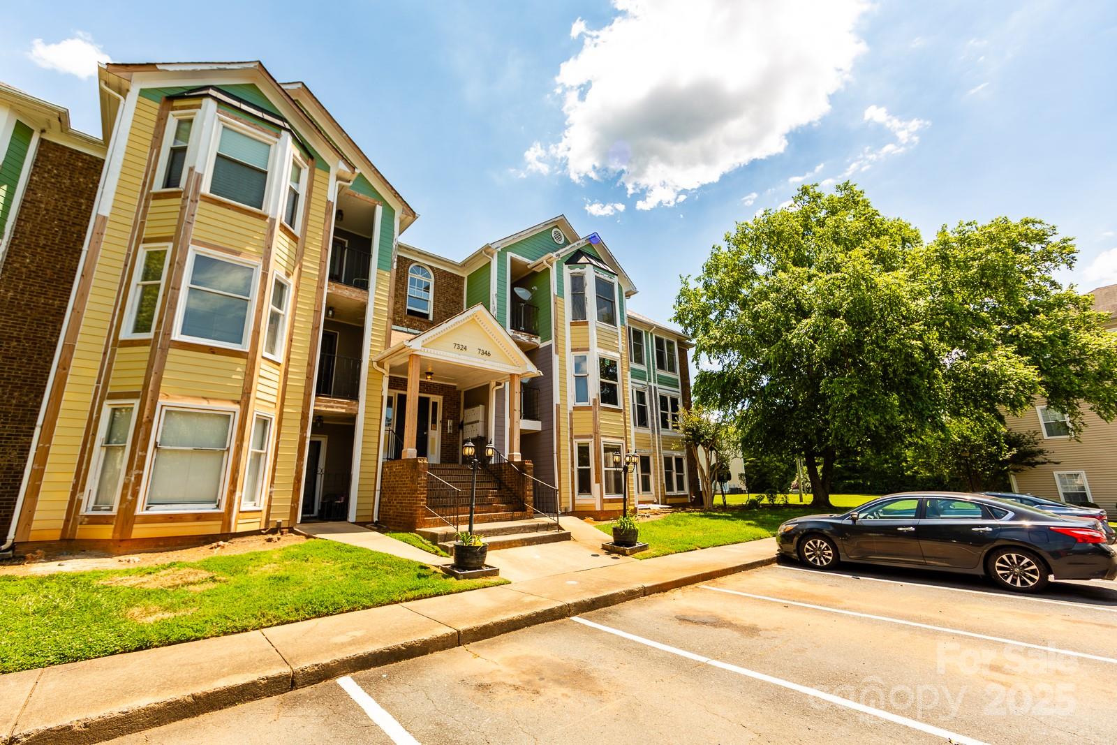 7330 Rose Terrace Court — Charlotte