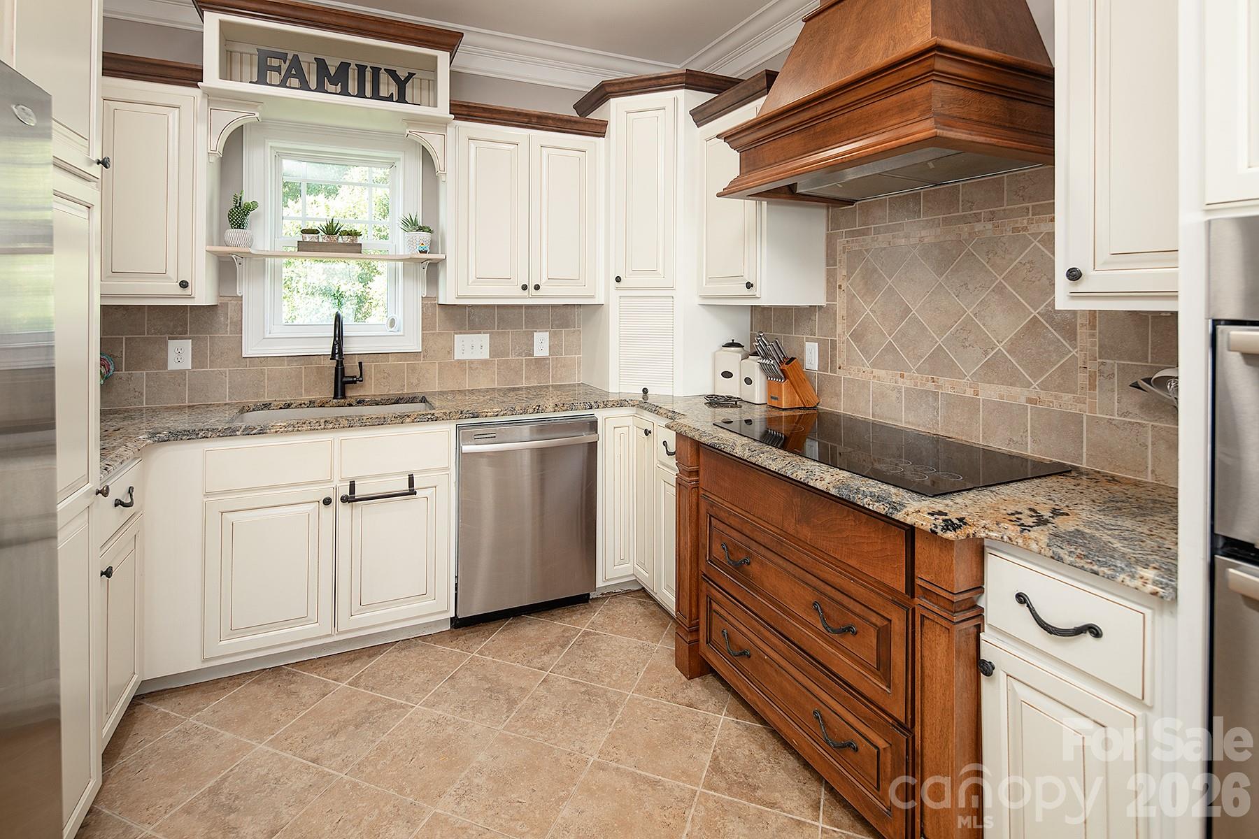 49412 Wood Land Drive — Norwood